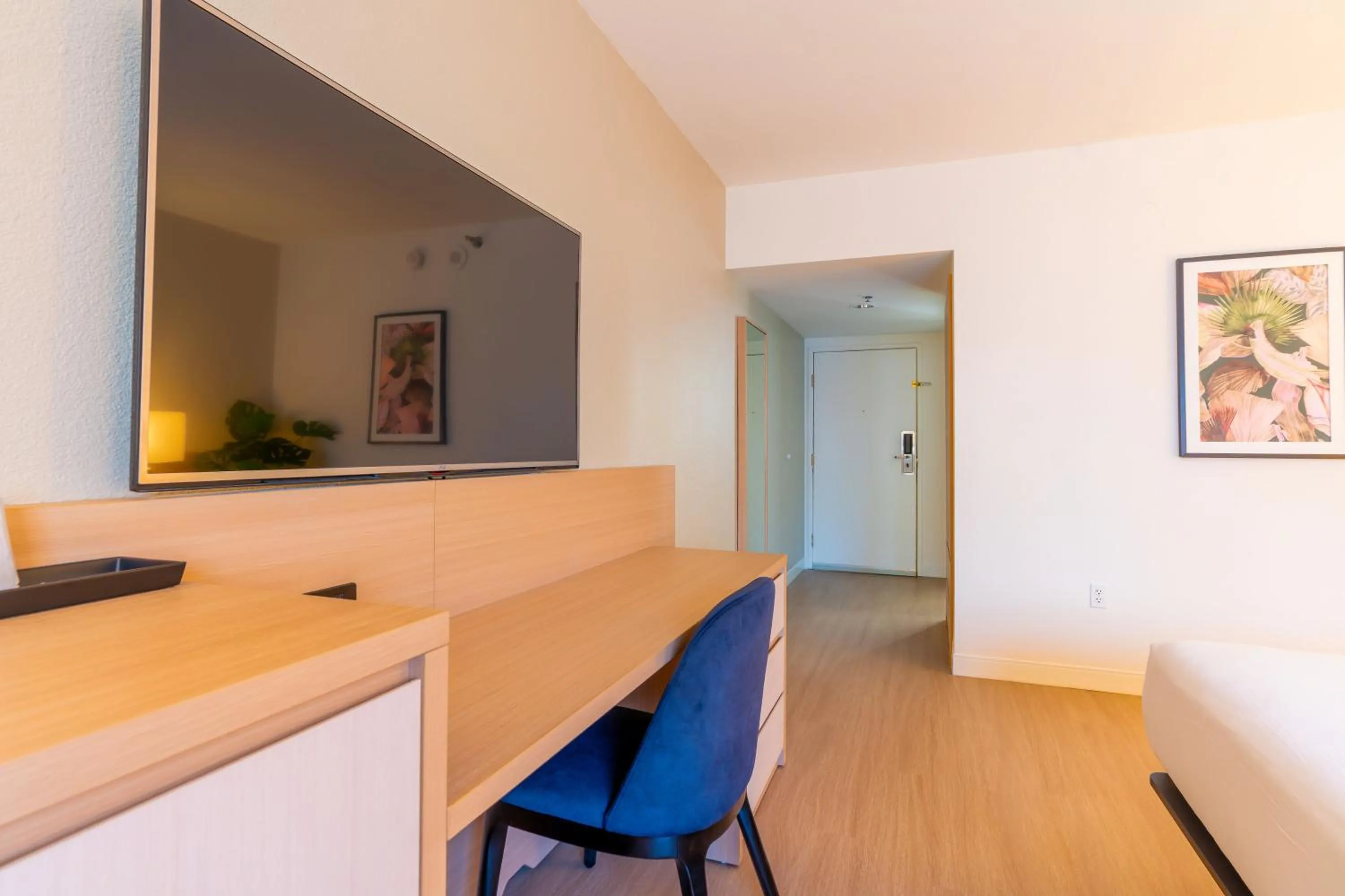 CasaBlanca Resort, Casino, Golf & Spa