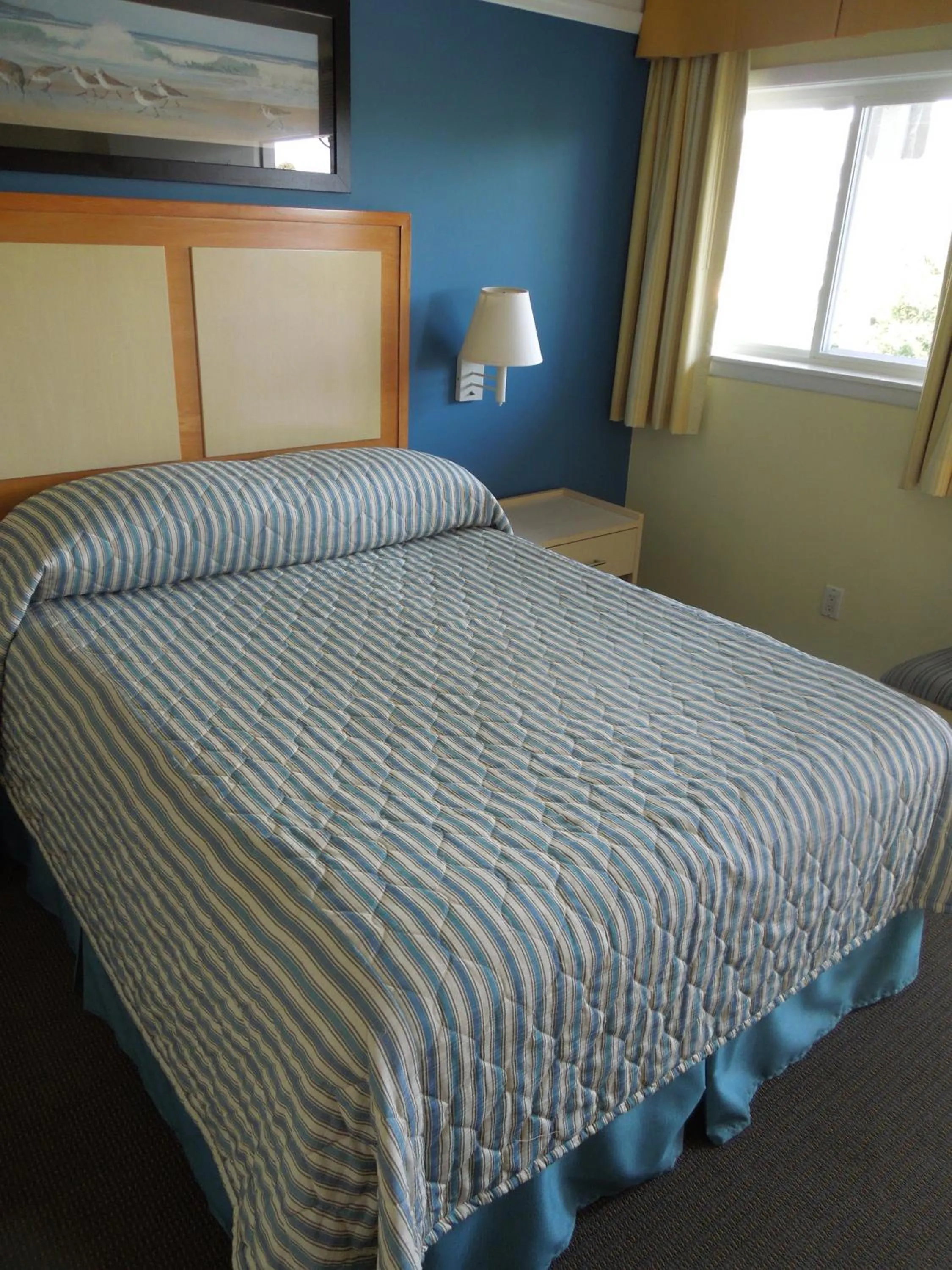 Bed in Royal Atlantic Beach Resort