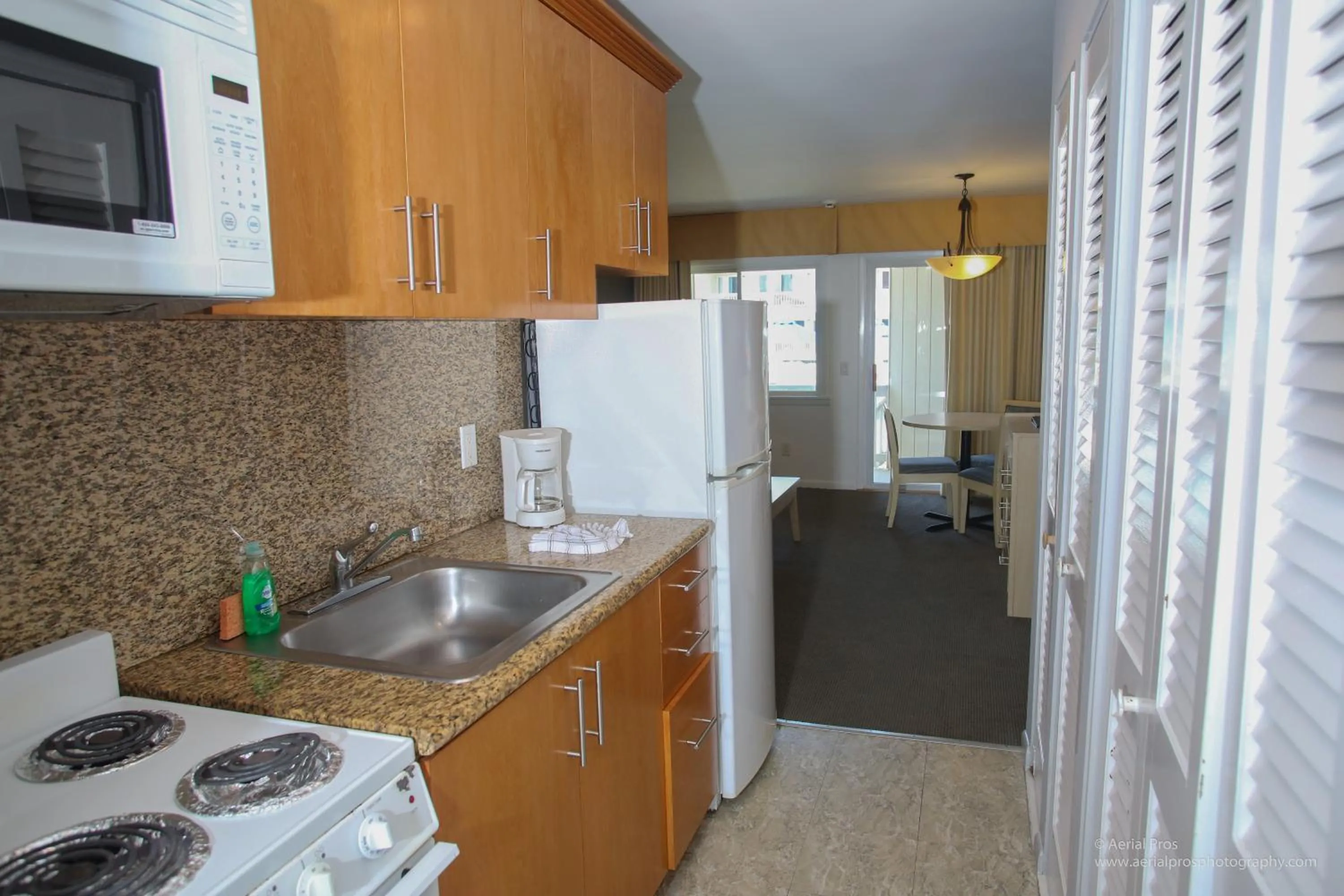Kitchen or kitchenette in Royal Atlantic Beach Resort