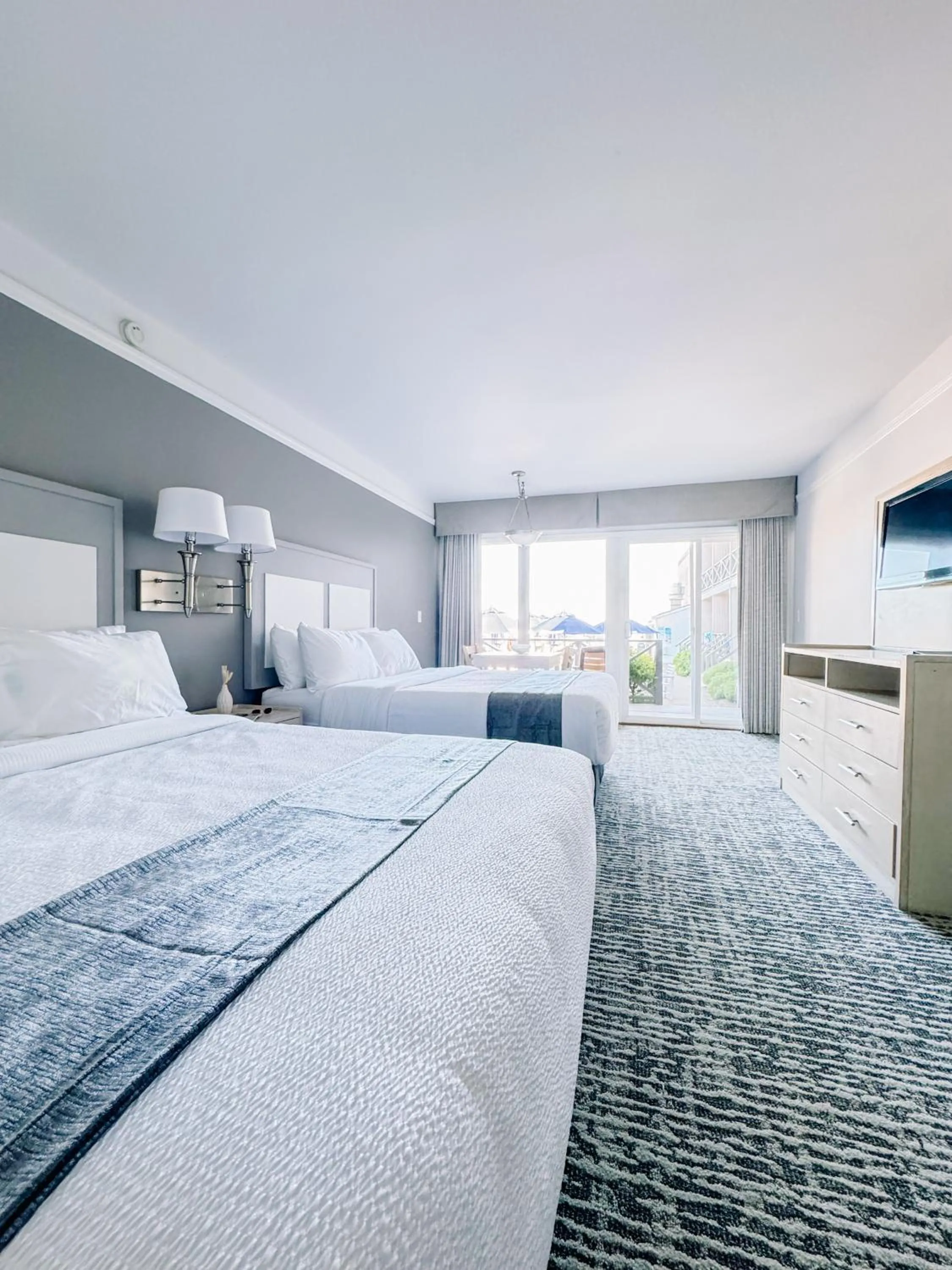 Bed in Royal Atlantic Beach Resort