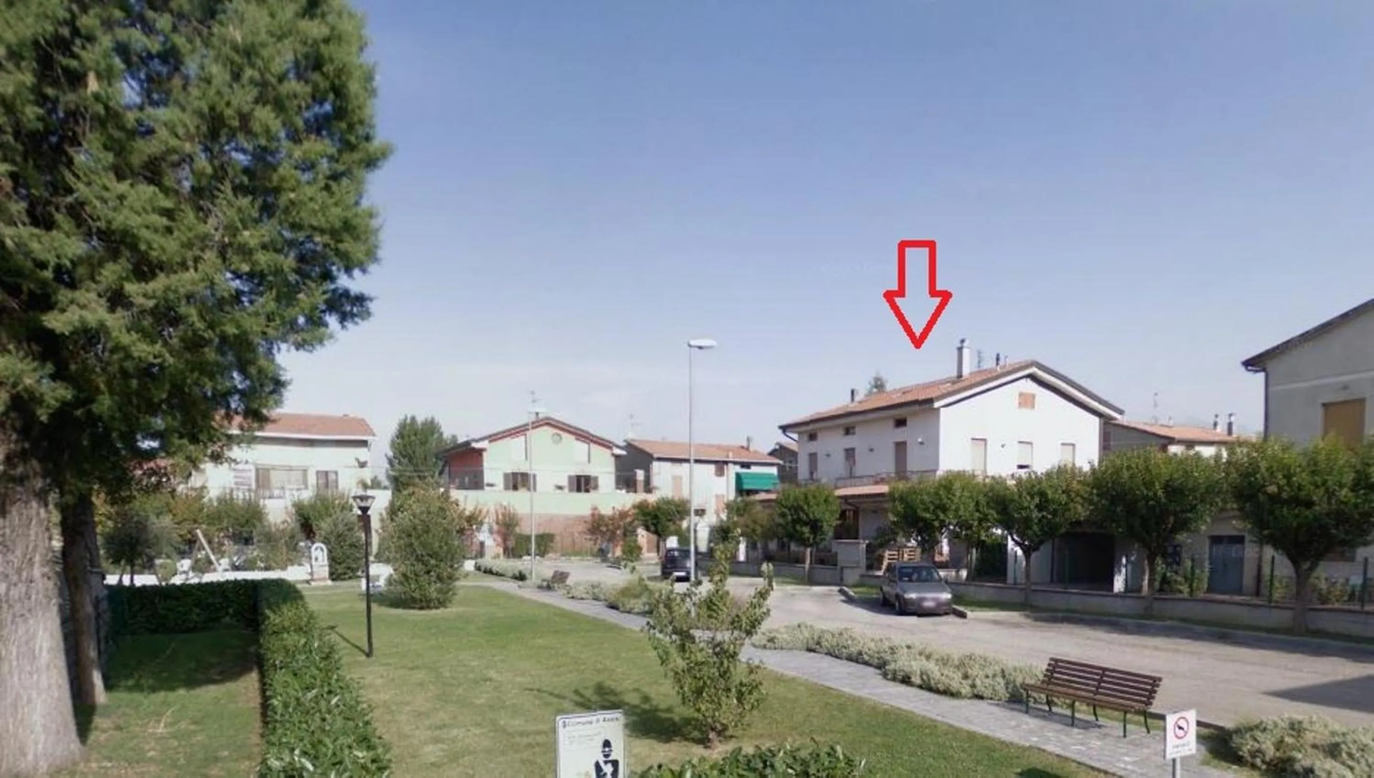 Garden view in House Degli Angeli Rooms