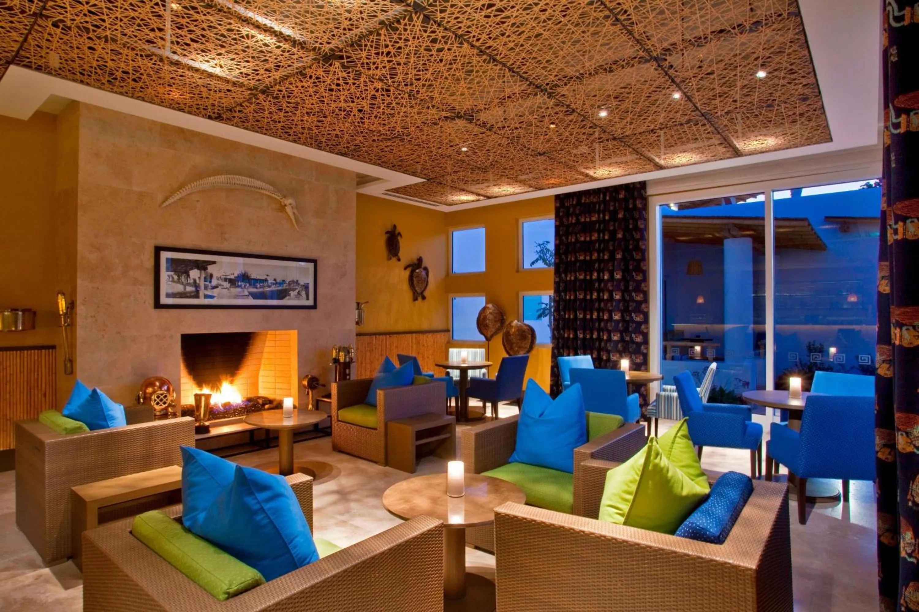 Lounge or bar in Hotel Paracas, a Luxury Collection Resort, Paracas