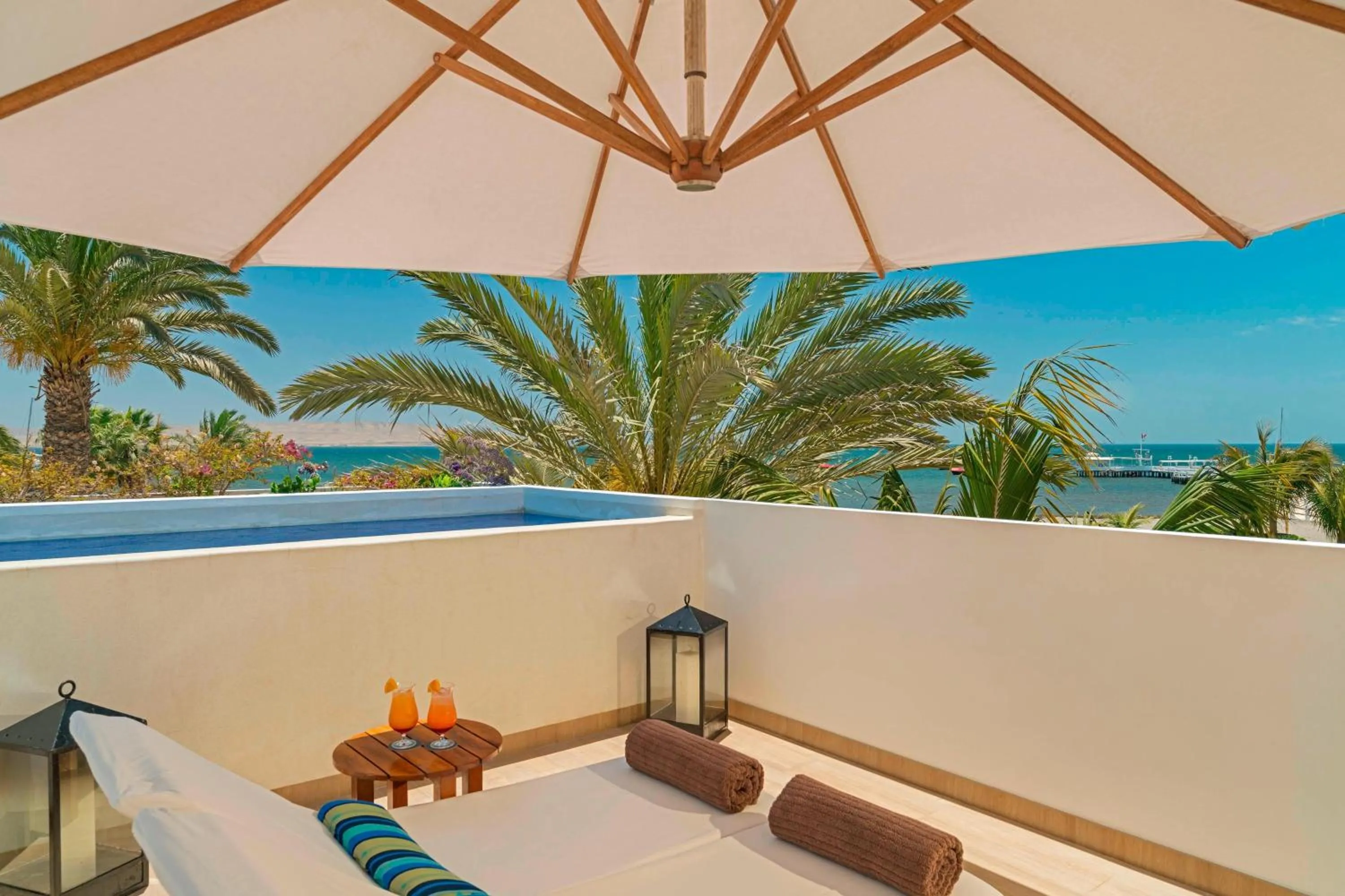 Swimming pool in Hotel Paracas, a Luxury Collection Resort, Paracas