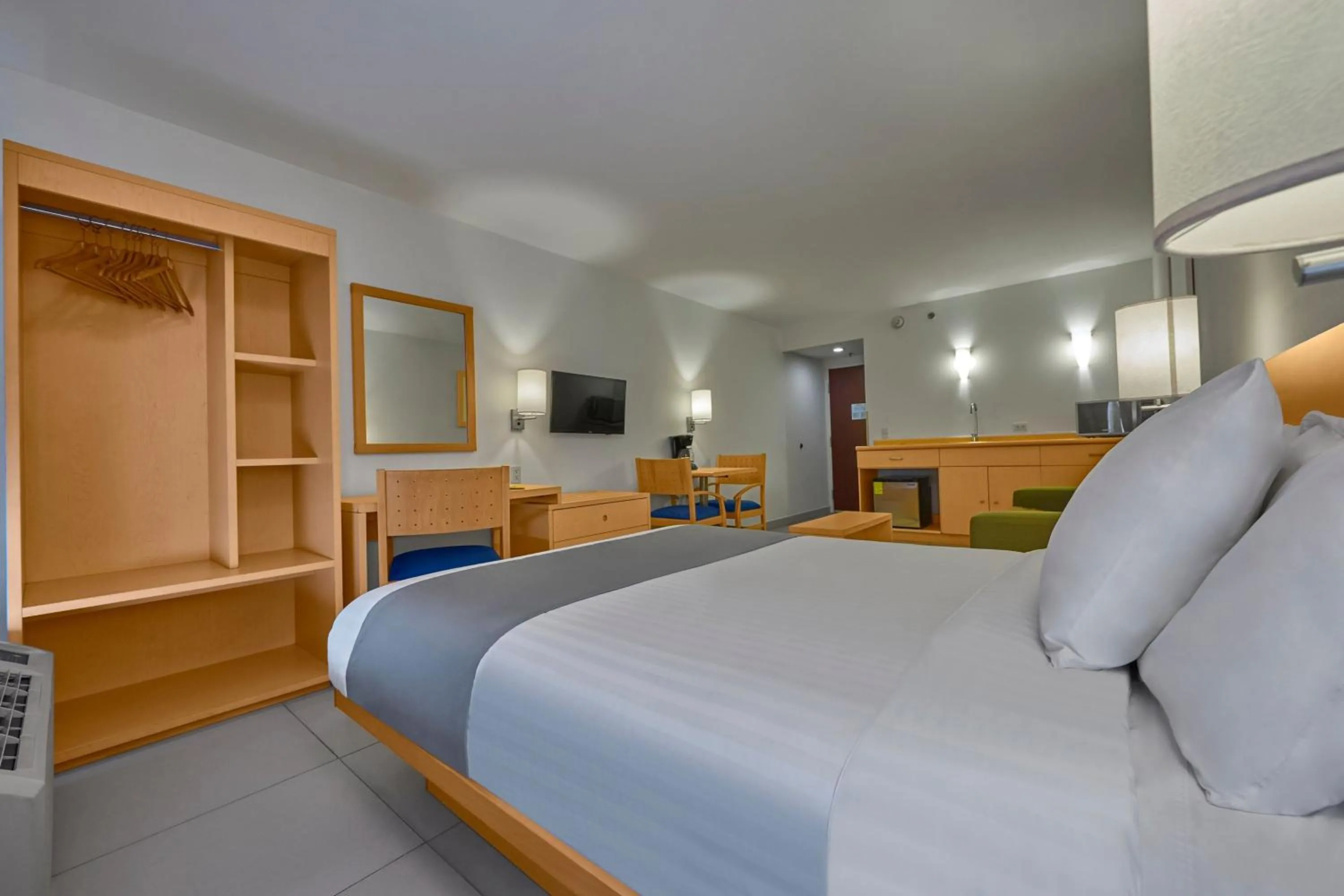 Bedroom, Bed in City Express by Marriott Lazaro Cardenas