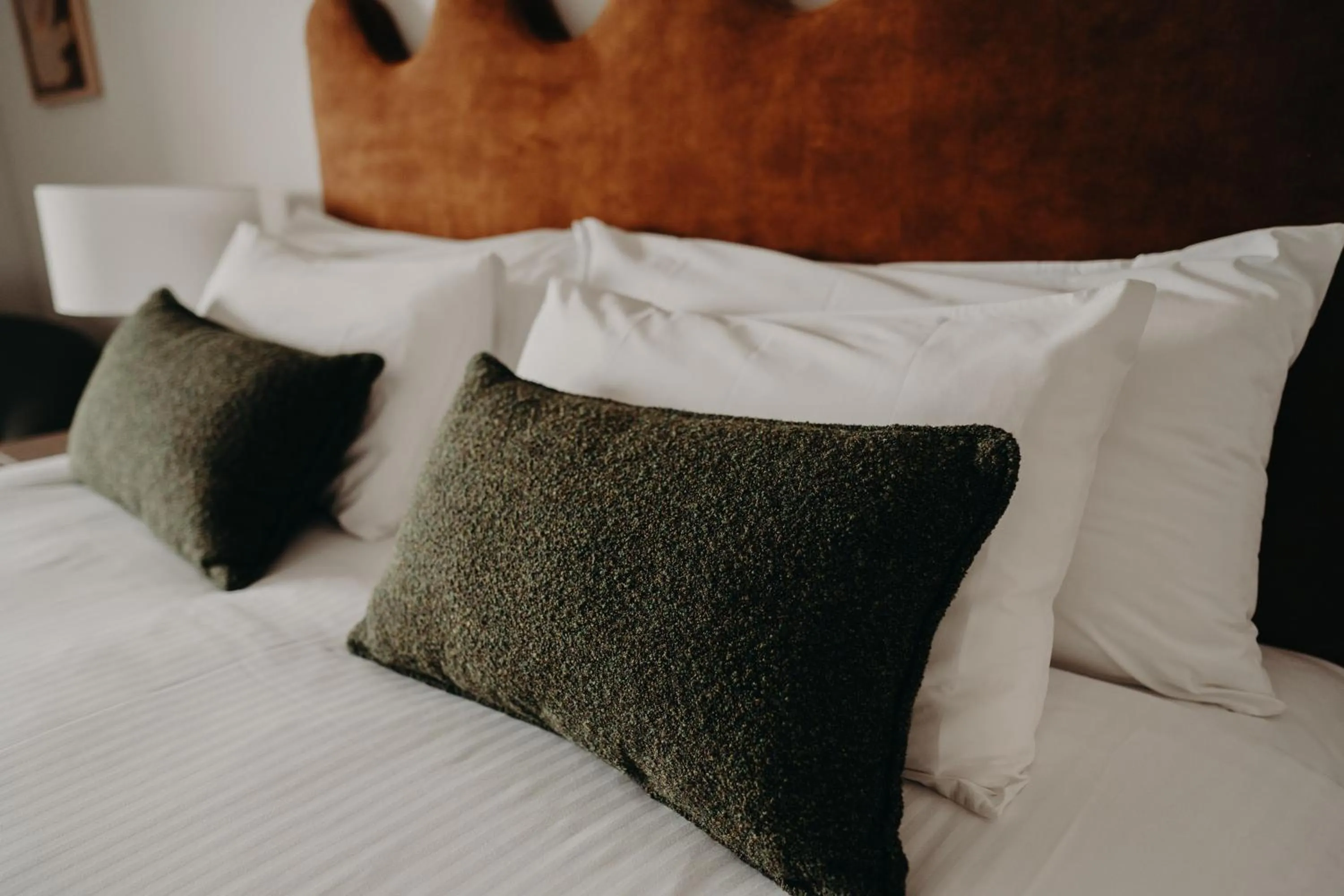 Bed in Albany Motel & Apartments