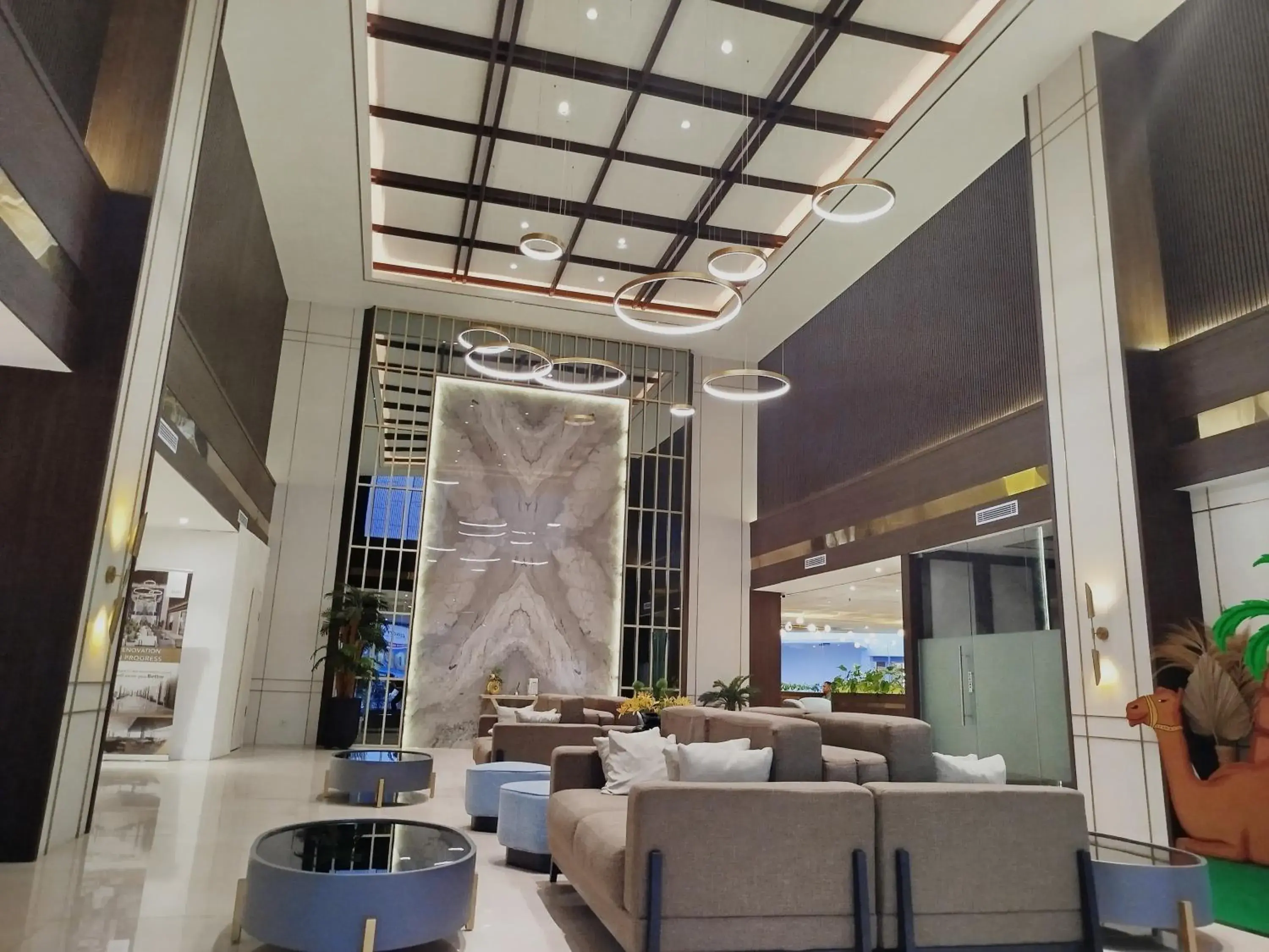 Lobby or reception in The Sun Hotel Sidoarjo Lobby or reception in The Sun Hotel Sidoarjo