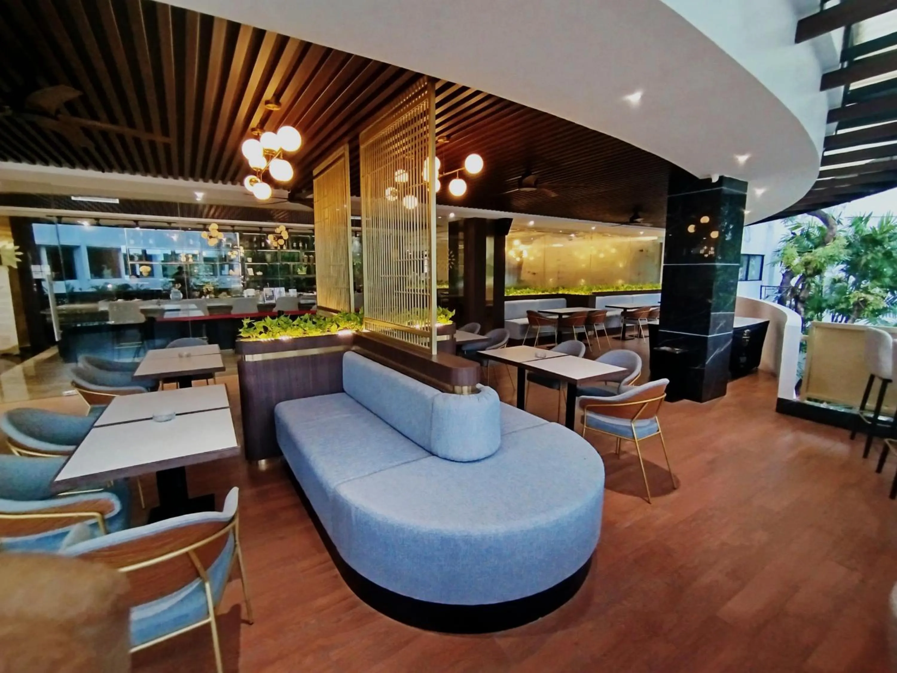 Restaurant/places to eat in The Sun Hotel Sidoarjo