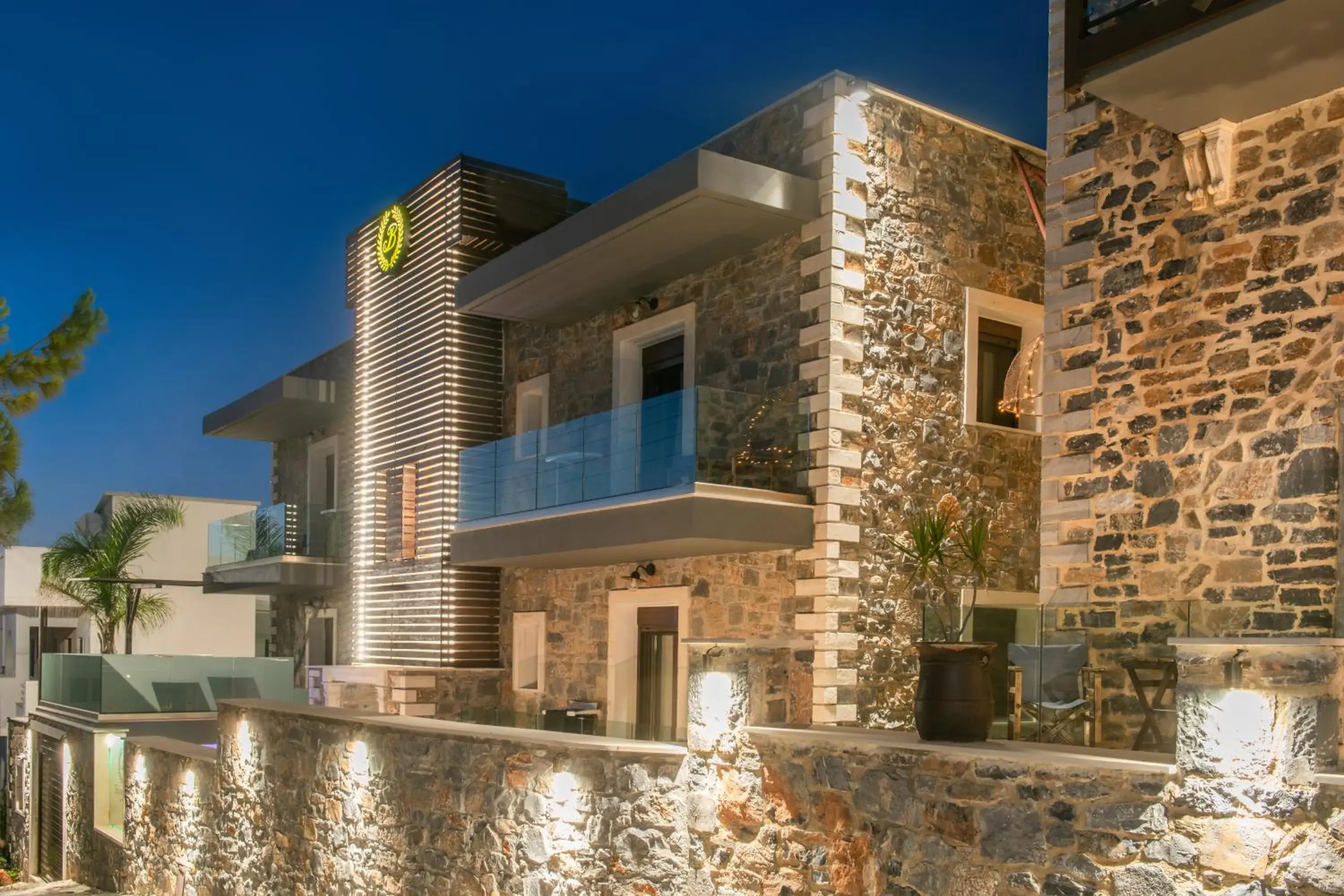 Property building in Balsamico Traditional Suites Property building in Balsamico Traditional Suites