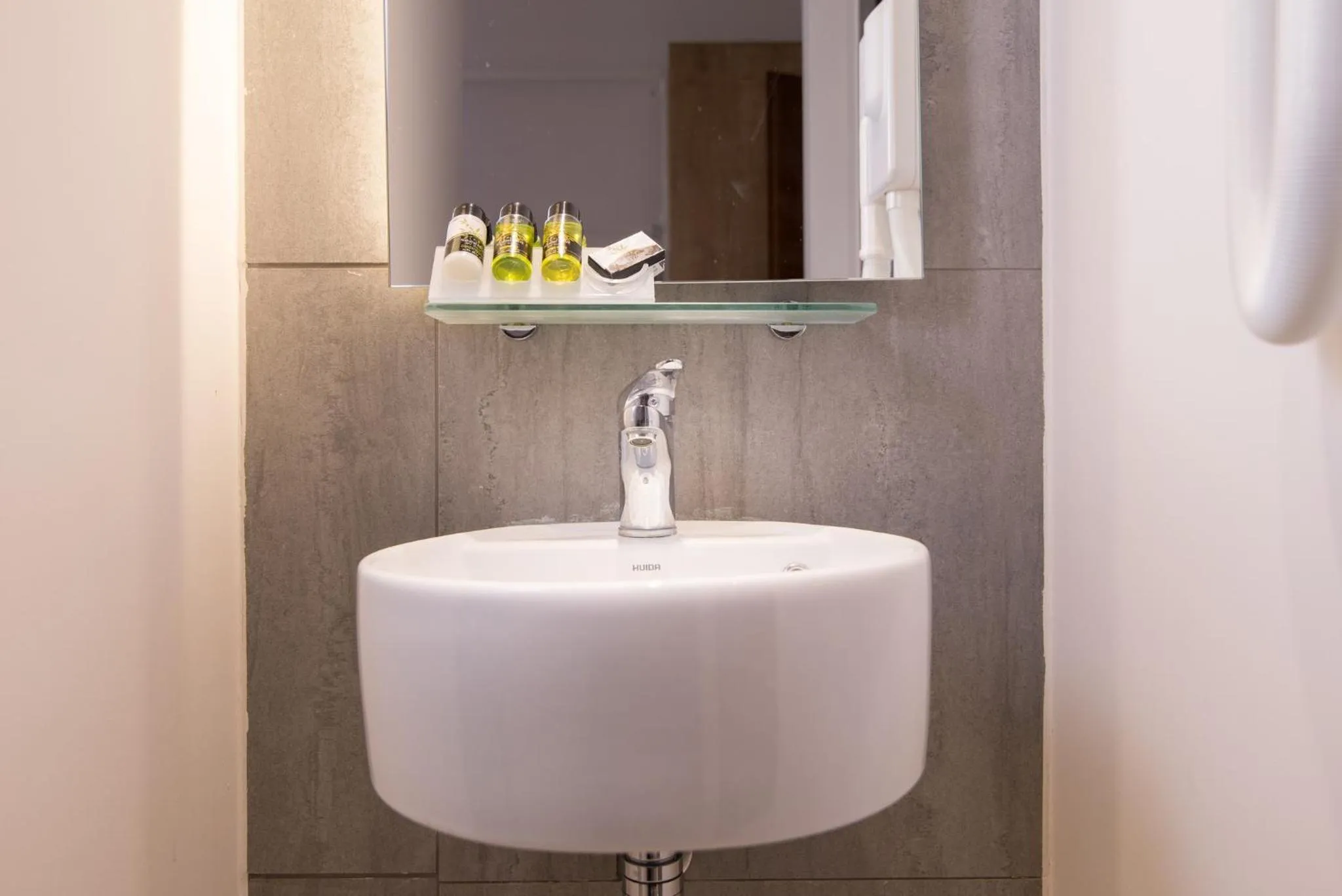 Bathroom in Sun Rise Hotel