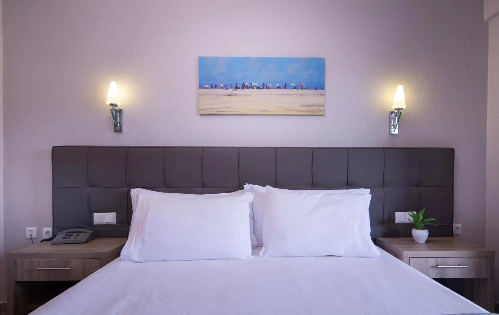 Bed in Sun Rise Hotel