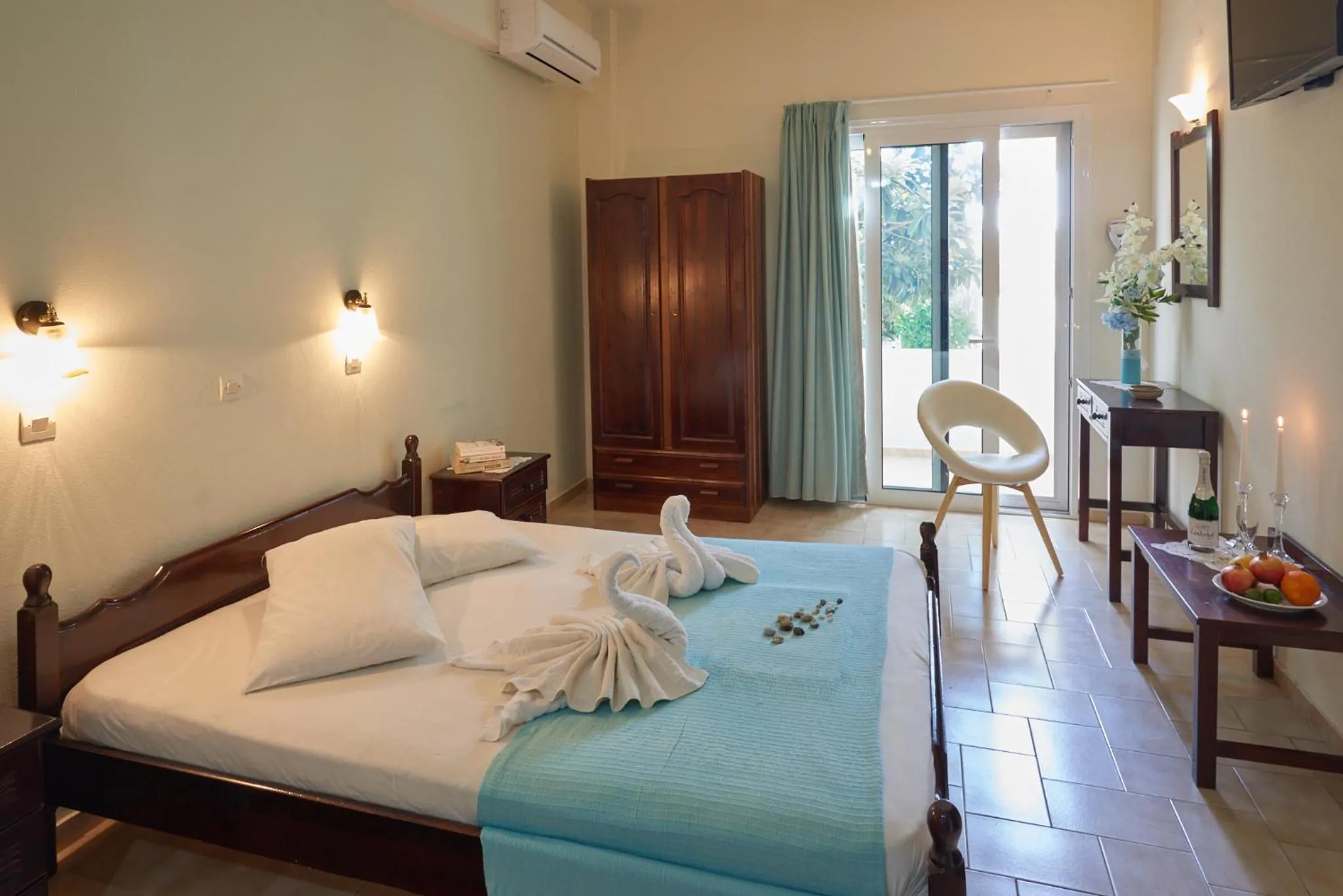 Comfort Family Room in Corali Studios
