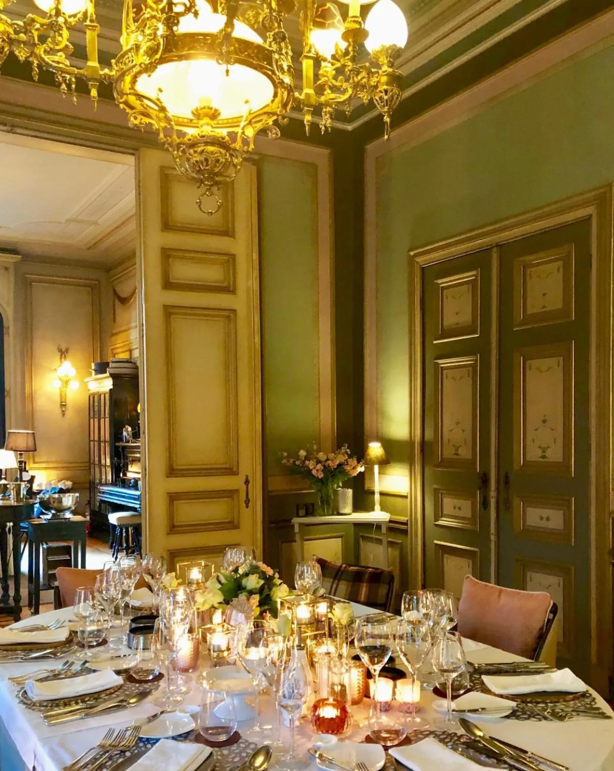 Restaurant/places to eat in Charmehotel Manoir Ogygia