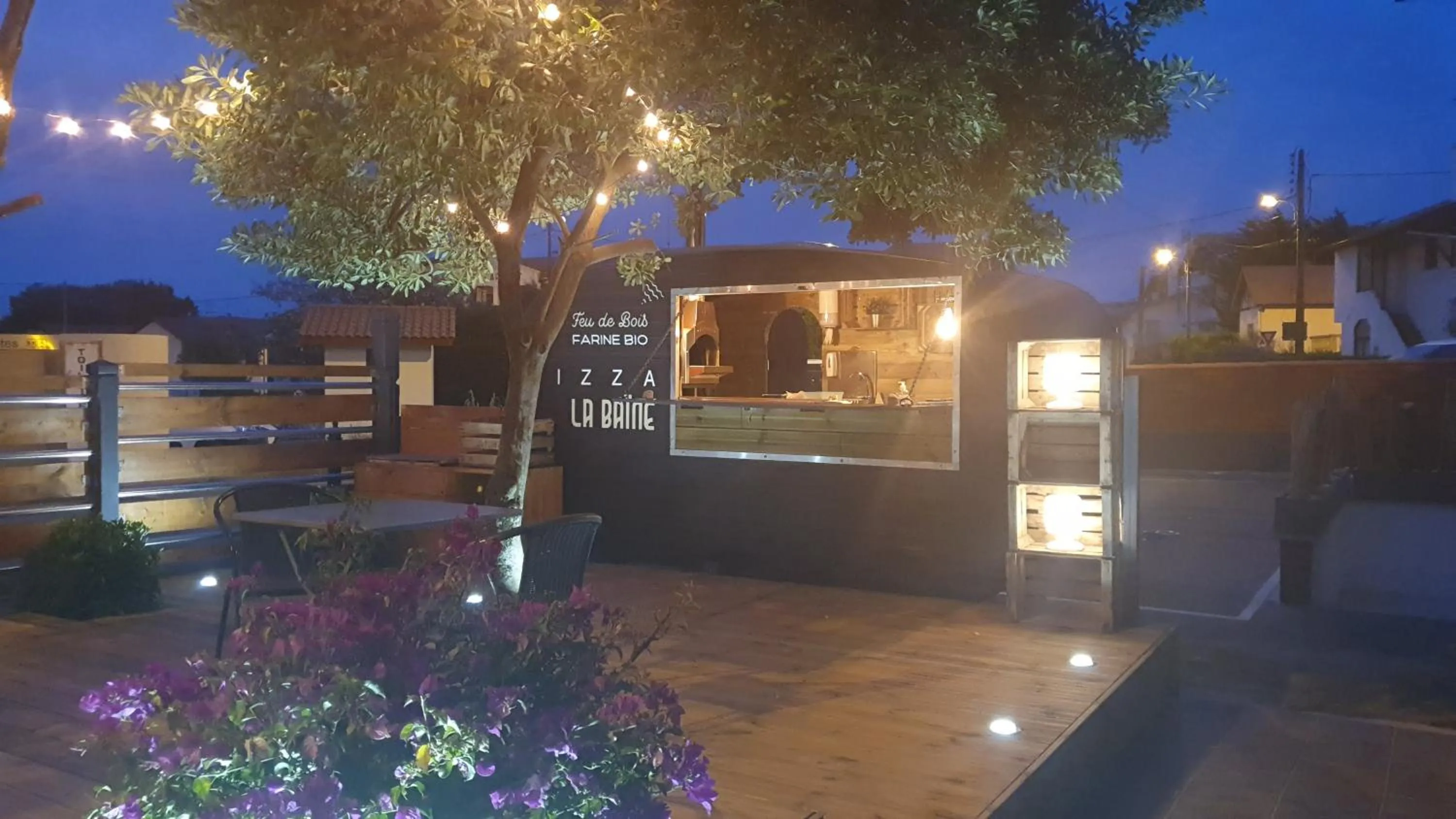 Restaurant/places to eat in Hôtel La Baïne