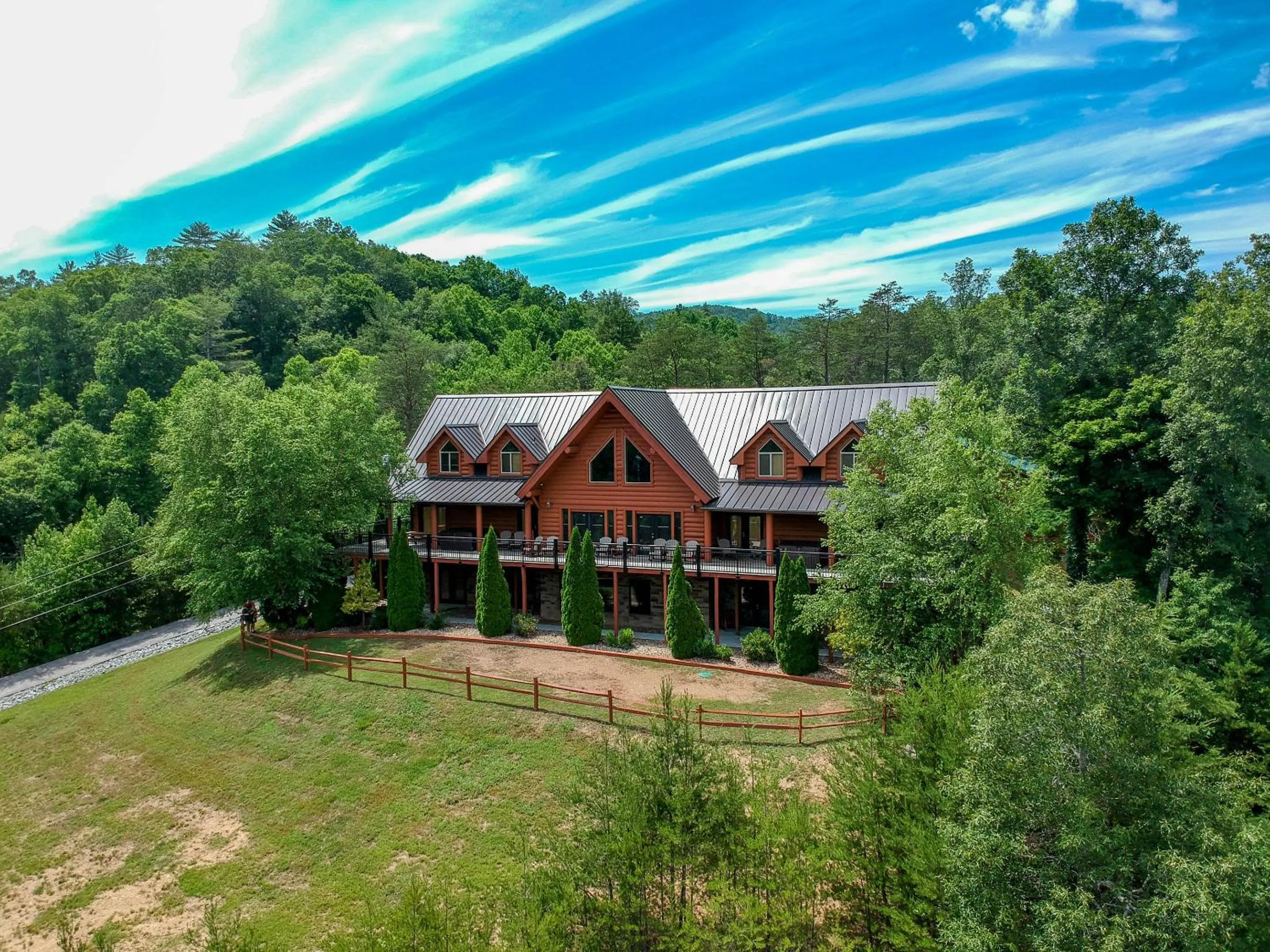 Bird's eye view in Moose Hollow Lodge