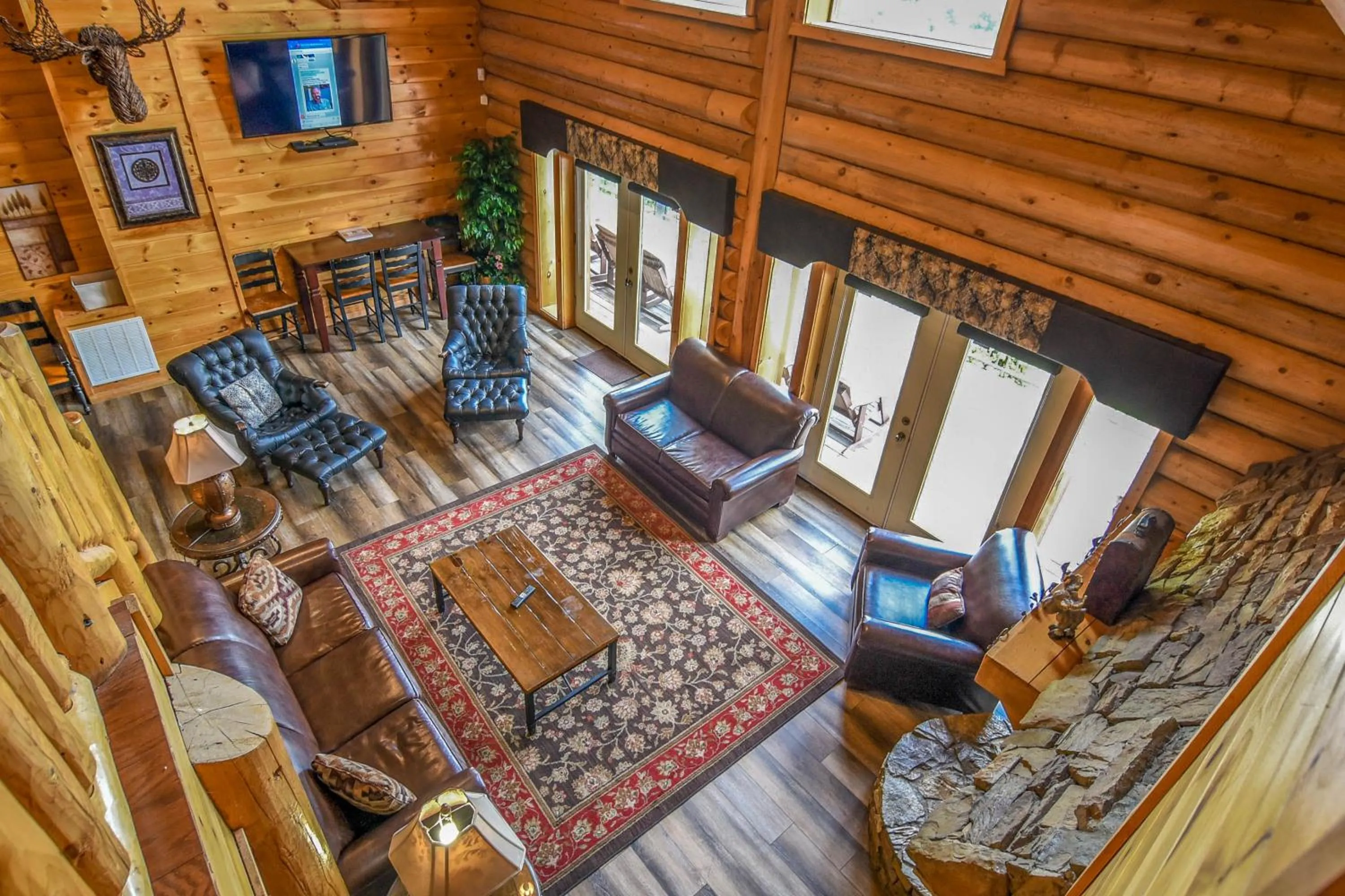 Living room in Moose Hollow Lodge