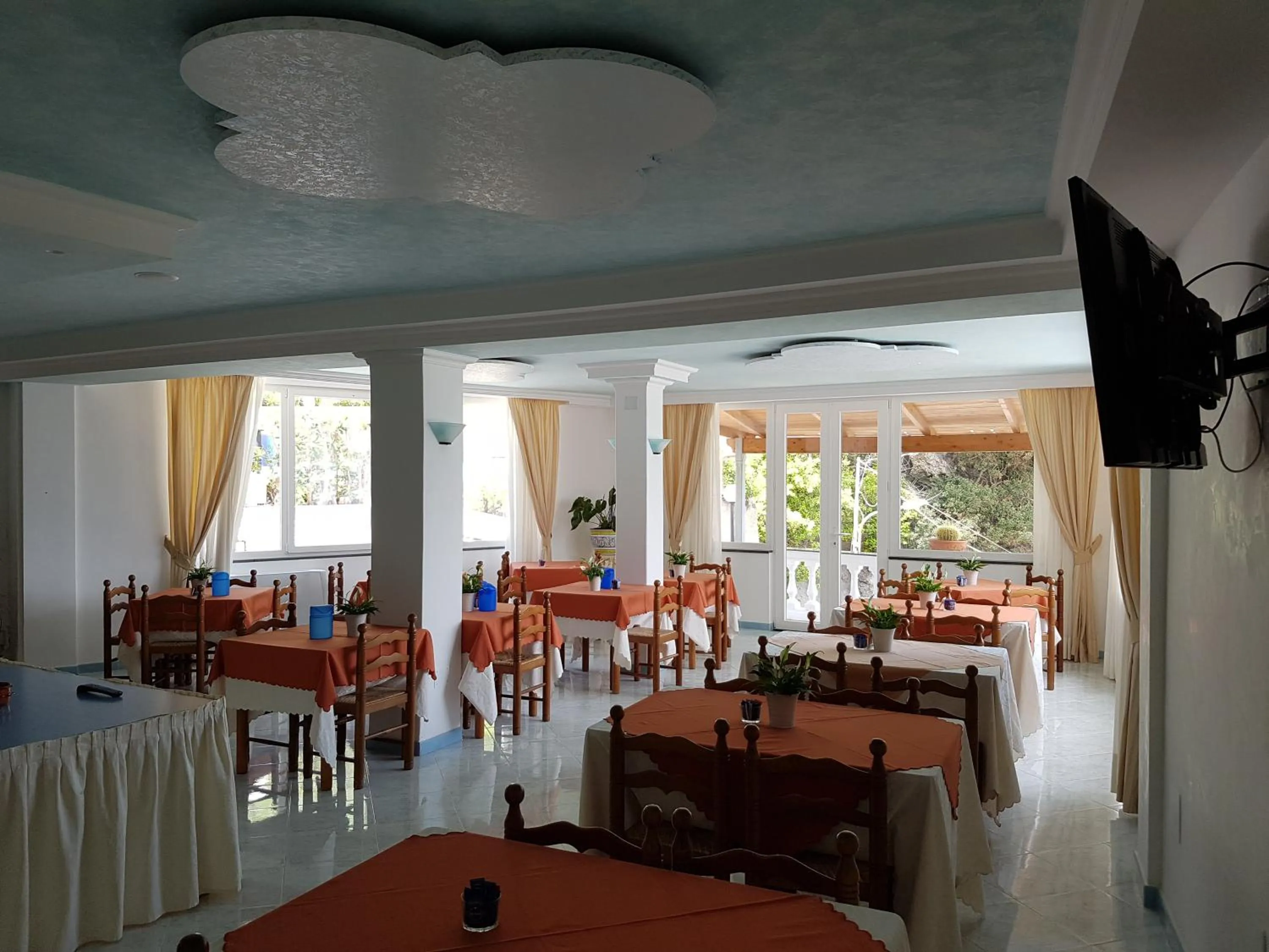 Restaurant/places to eat in Hotel Da Maria