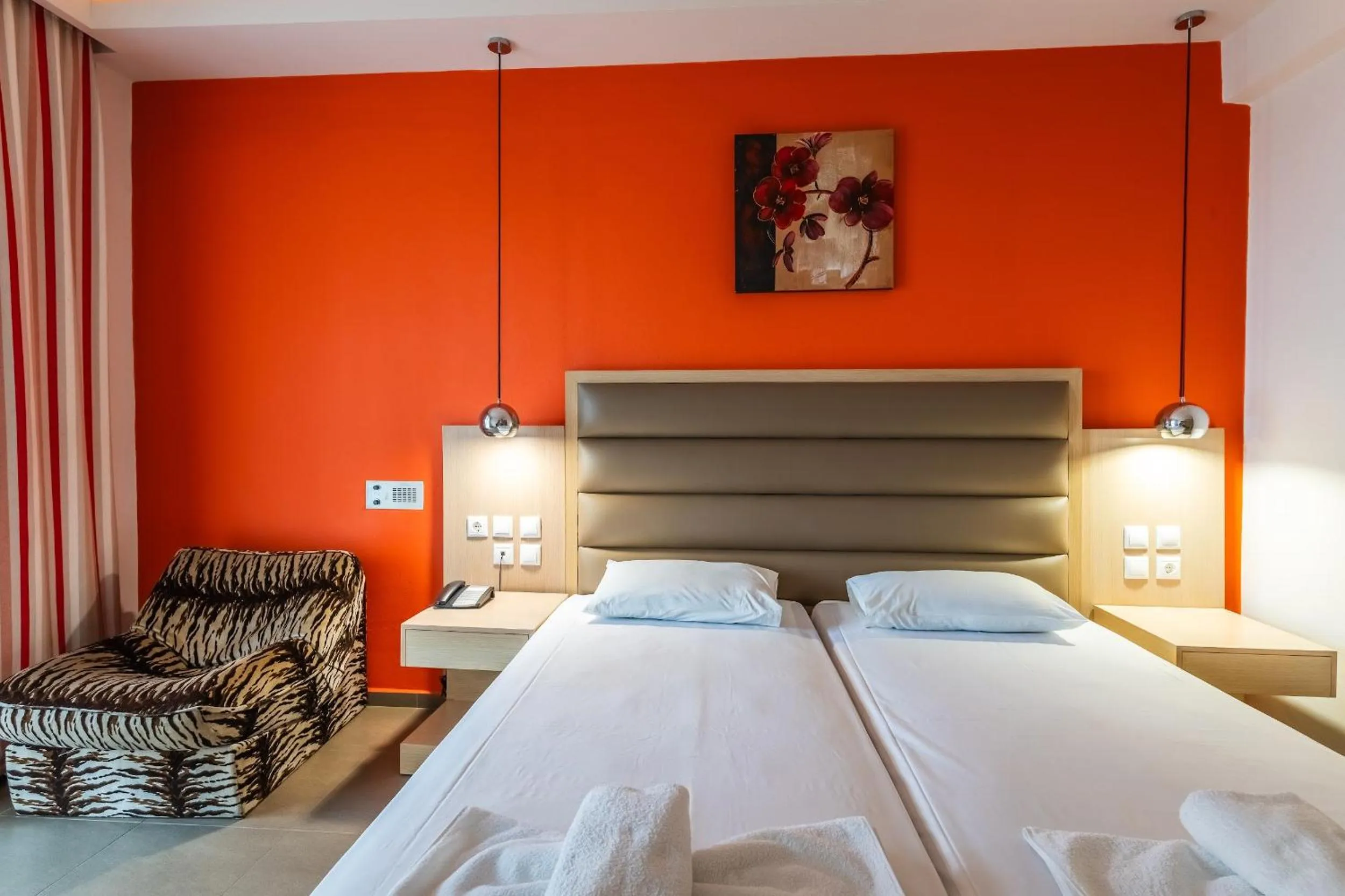 Bedroom, Bed in Pantheon Hotel