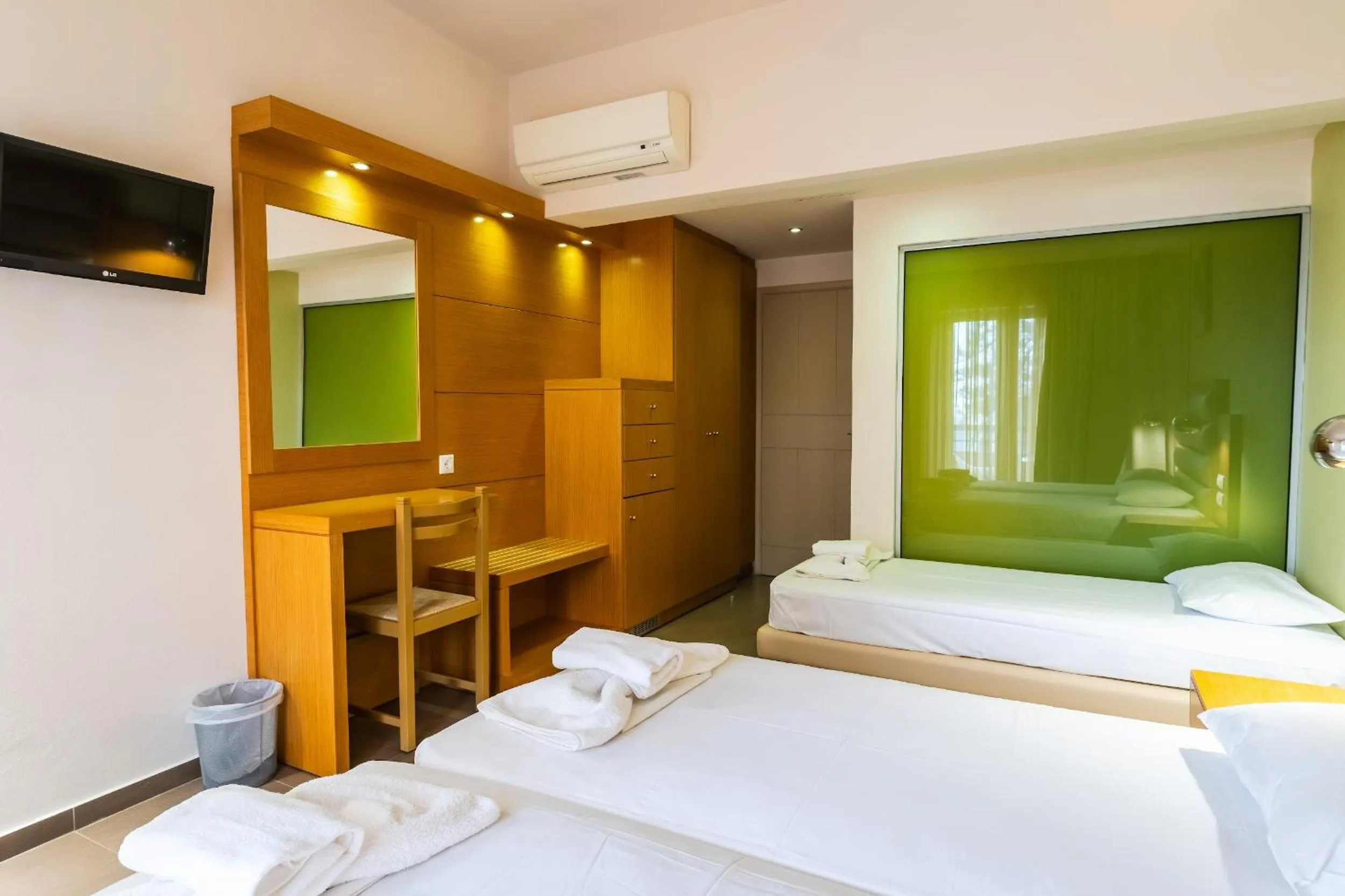 Bedroom, Bed in Pantheon Hotel