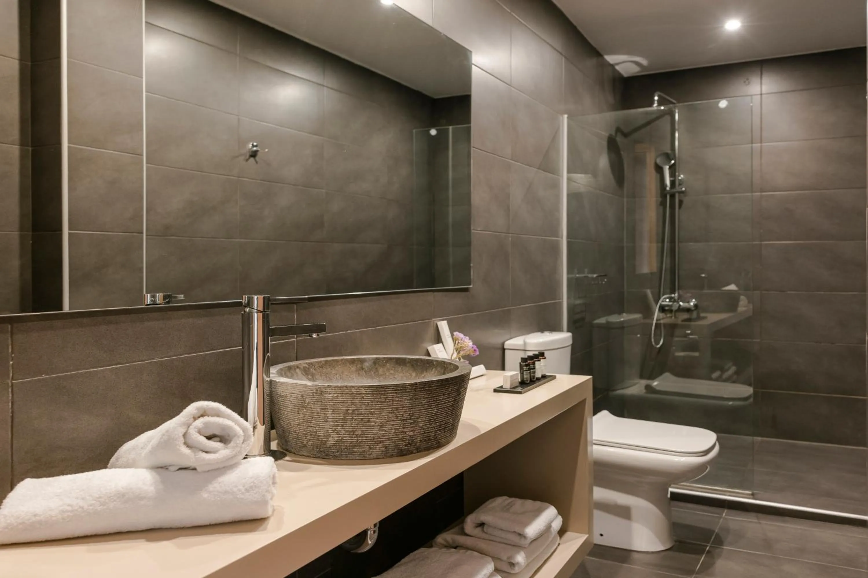 Bathroom in Alcanea Boutique Hotel