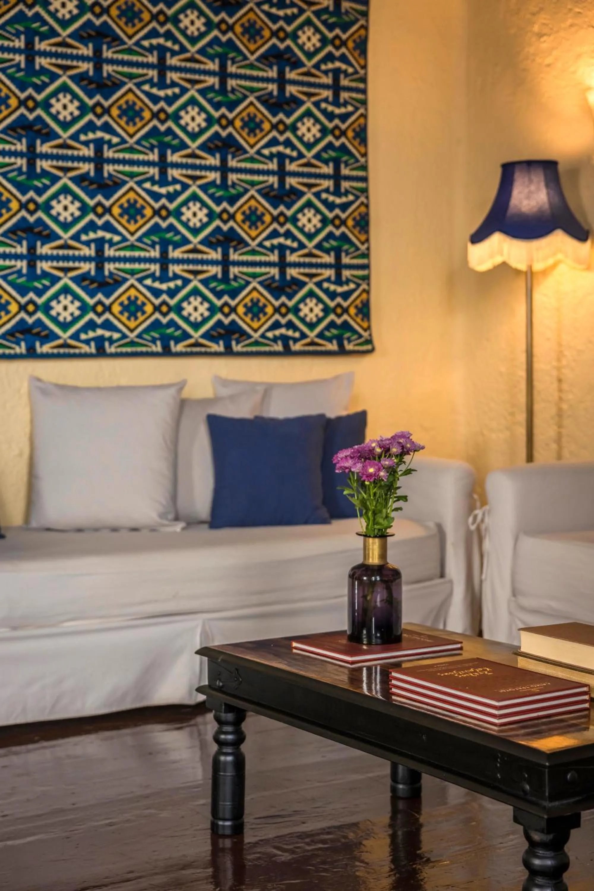 Seating area in Alcanea Boutique Hotel