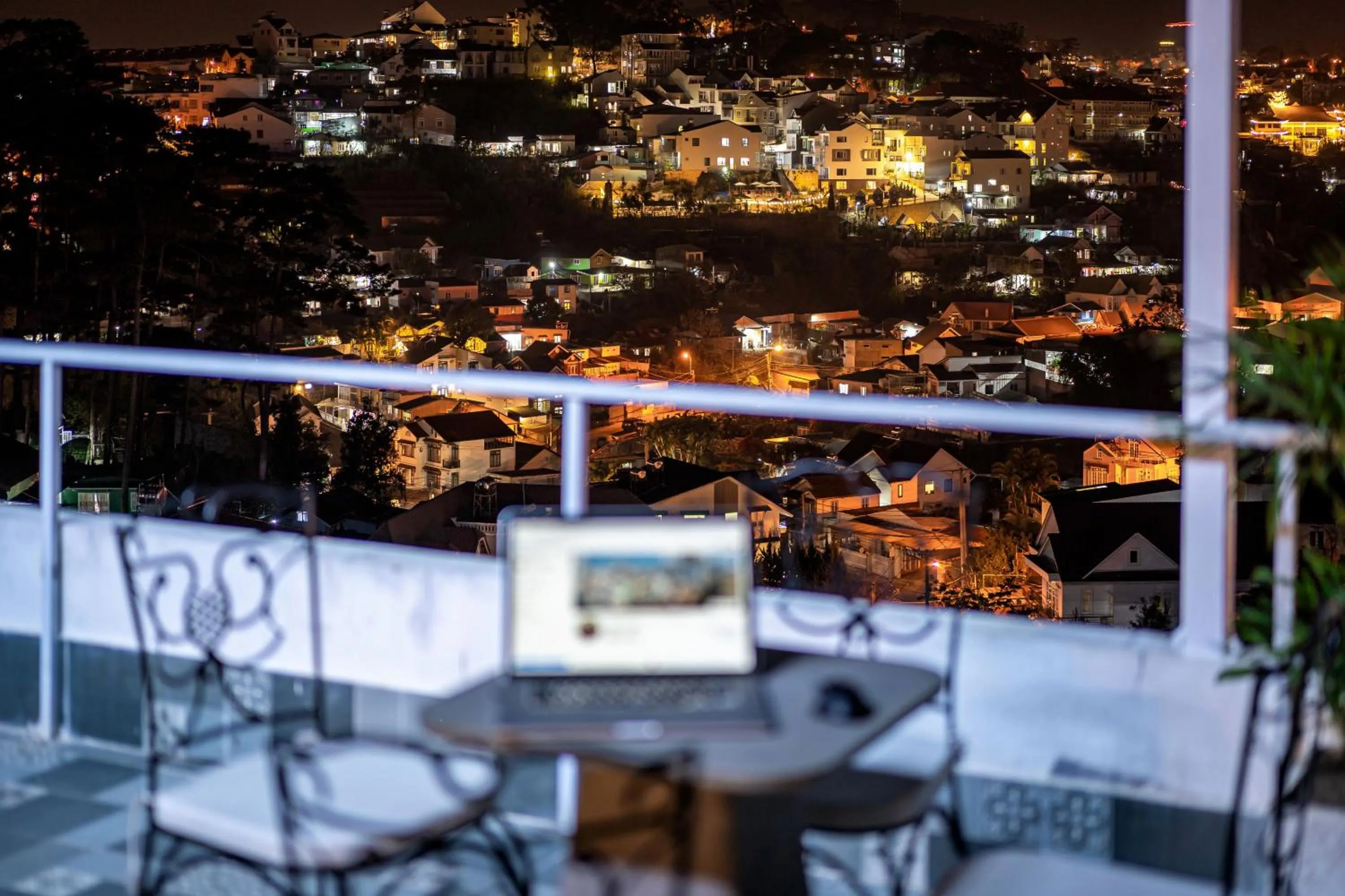 Restaurant/places to eat in Nature Hotel - Luong The Vinh