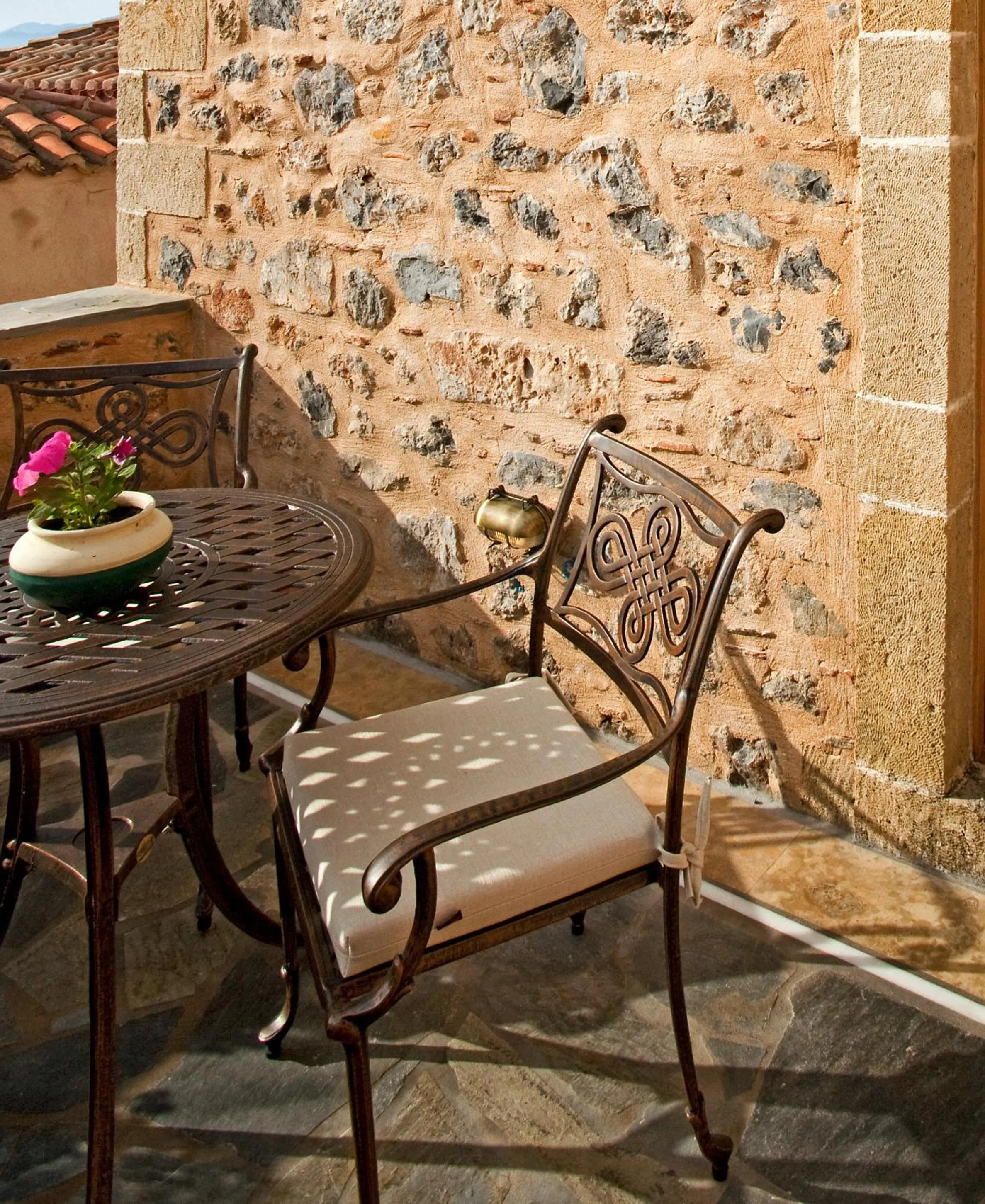 Decorative detail in Likinia Hotel