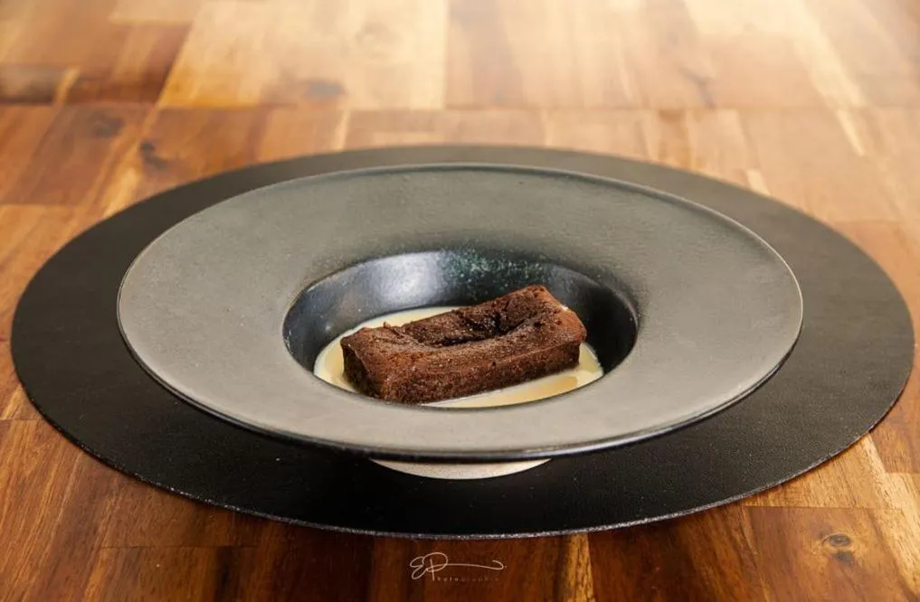 Dining area in Les Chevaliers des Balances