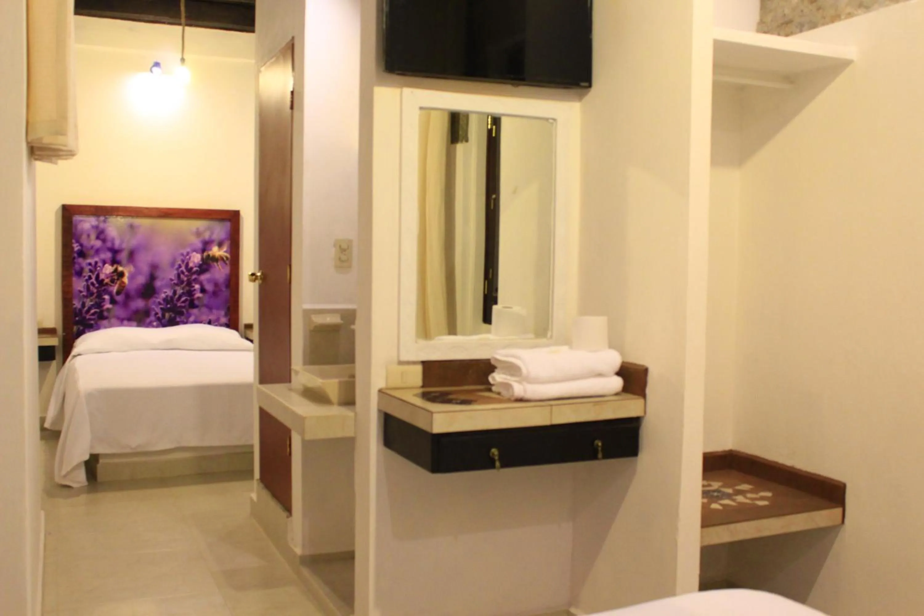 Bed in Hotel Atzalan