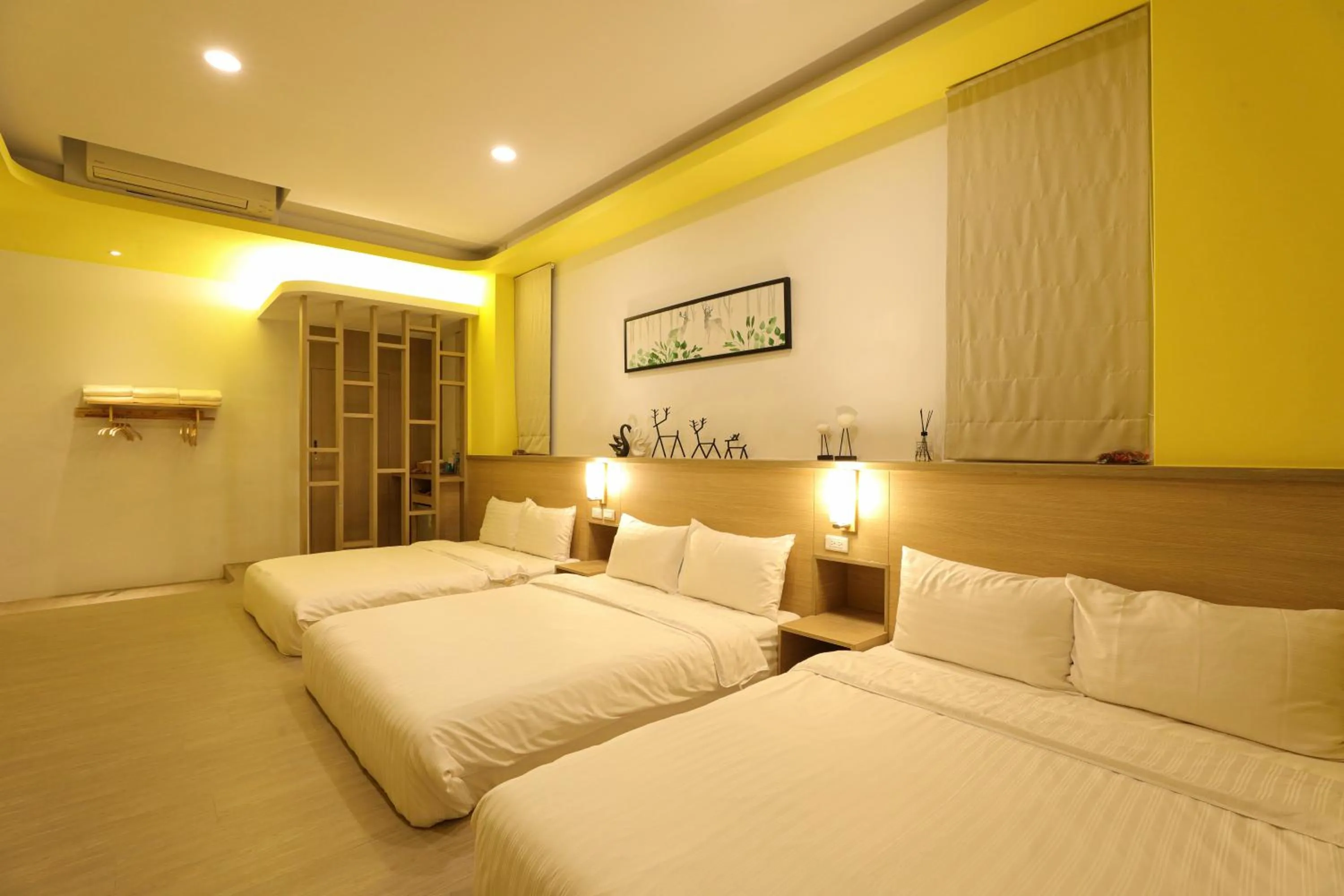 Family Room with Private Bathroom in Shi Guang Sea View