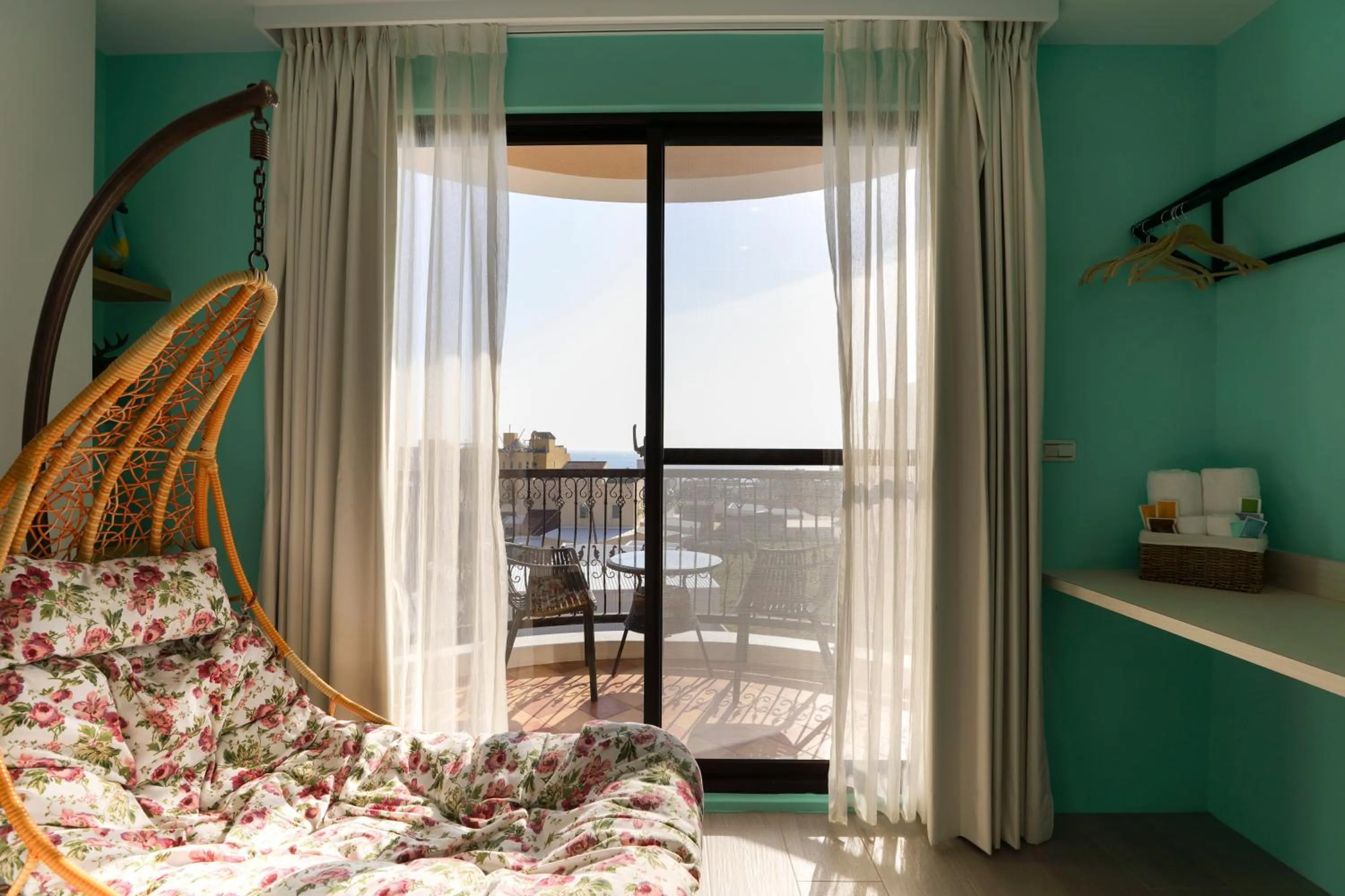 Deluxe Double Room with Balcony and Sea View in Shi Guang Sea View