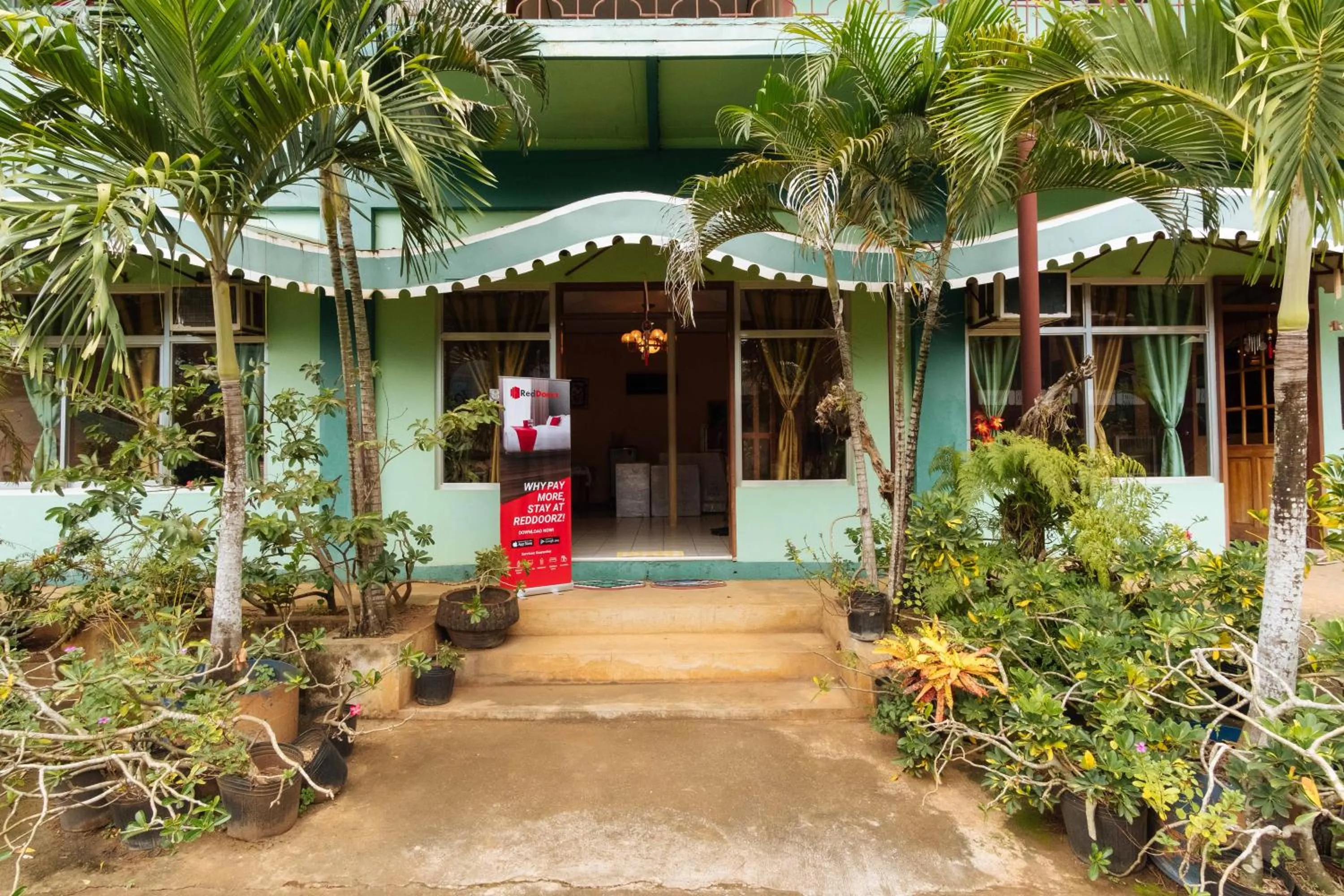 Property building in RedDoorz @ BM Road