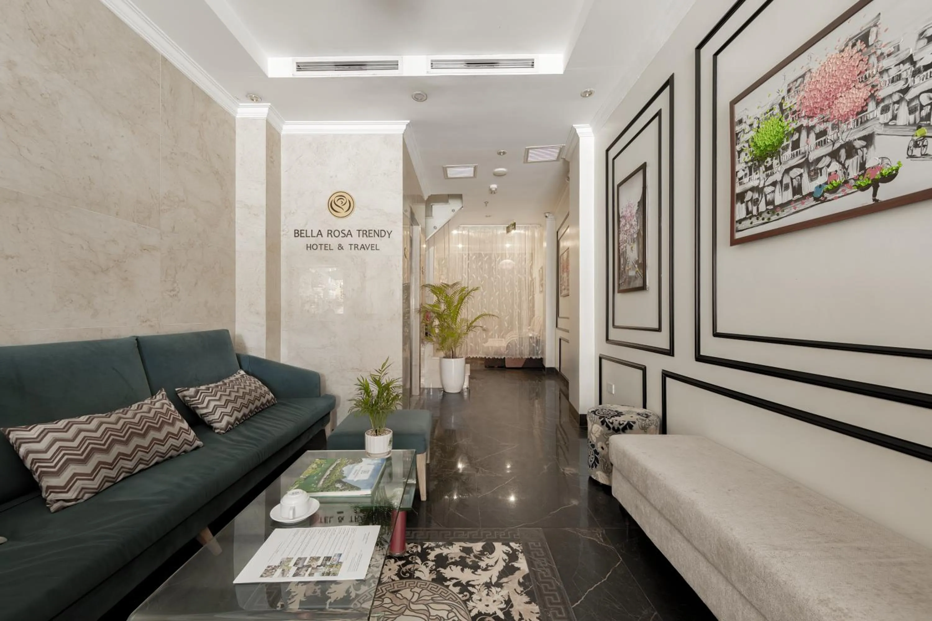 Lobby or reception in Bella Rosa Trendy Hotel & Spa