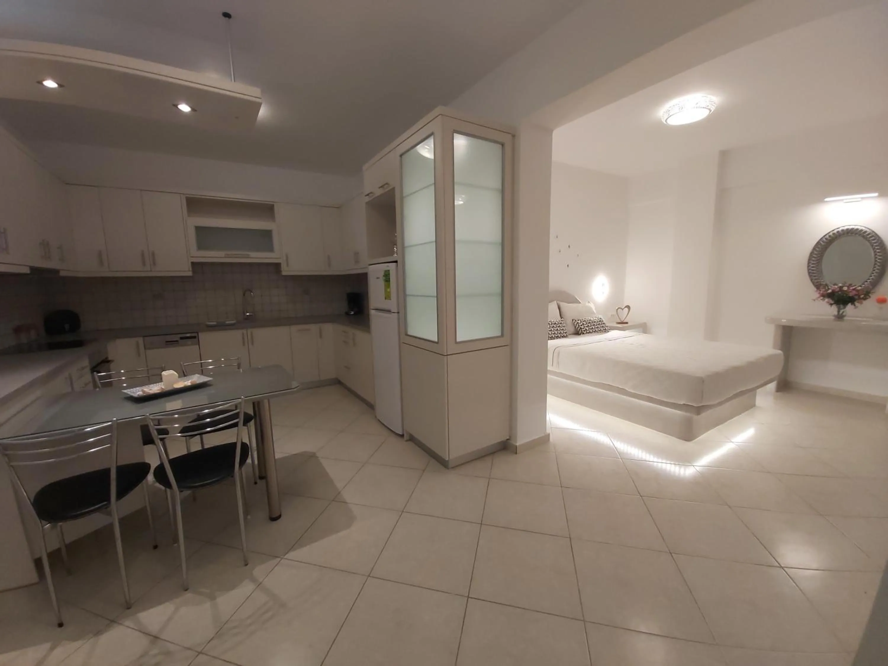 Kiklamino Sunset Suites