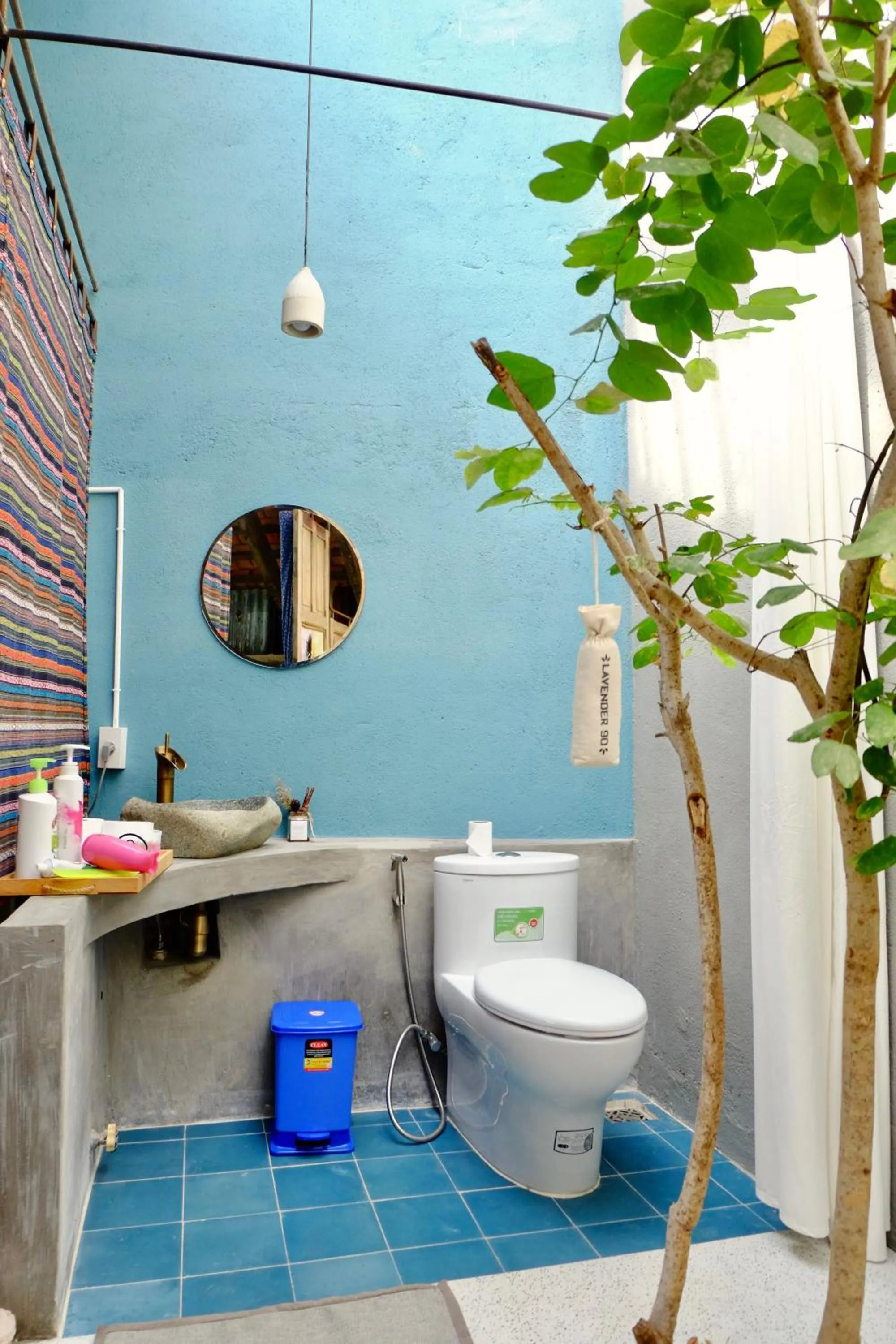 Shower in The Kadupul Homecation