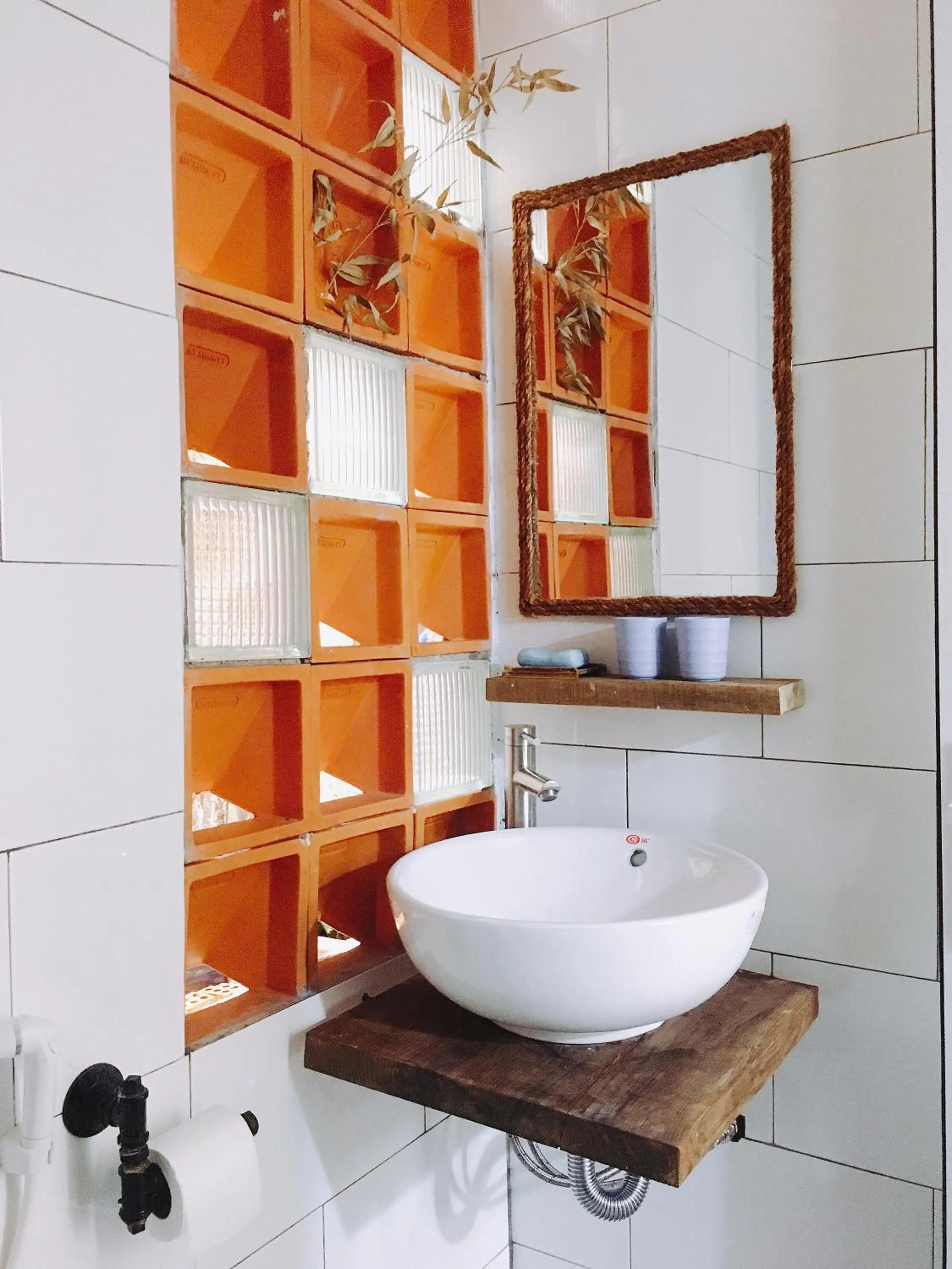Bathroom in The Kadupul Homecation