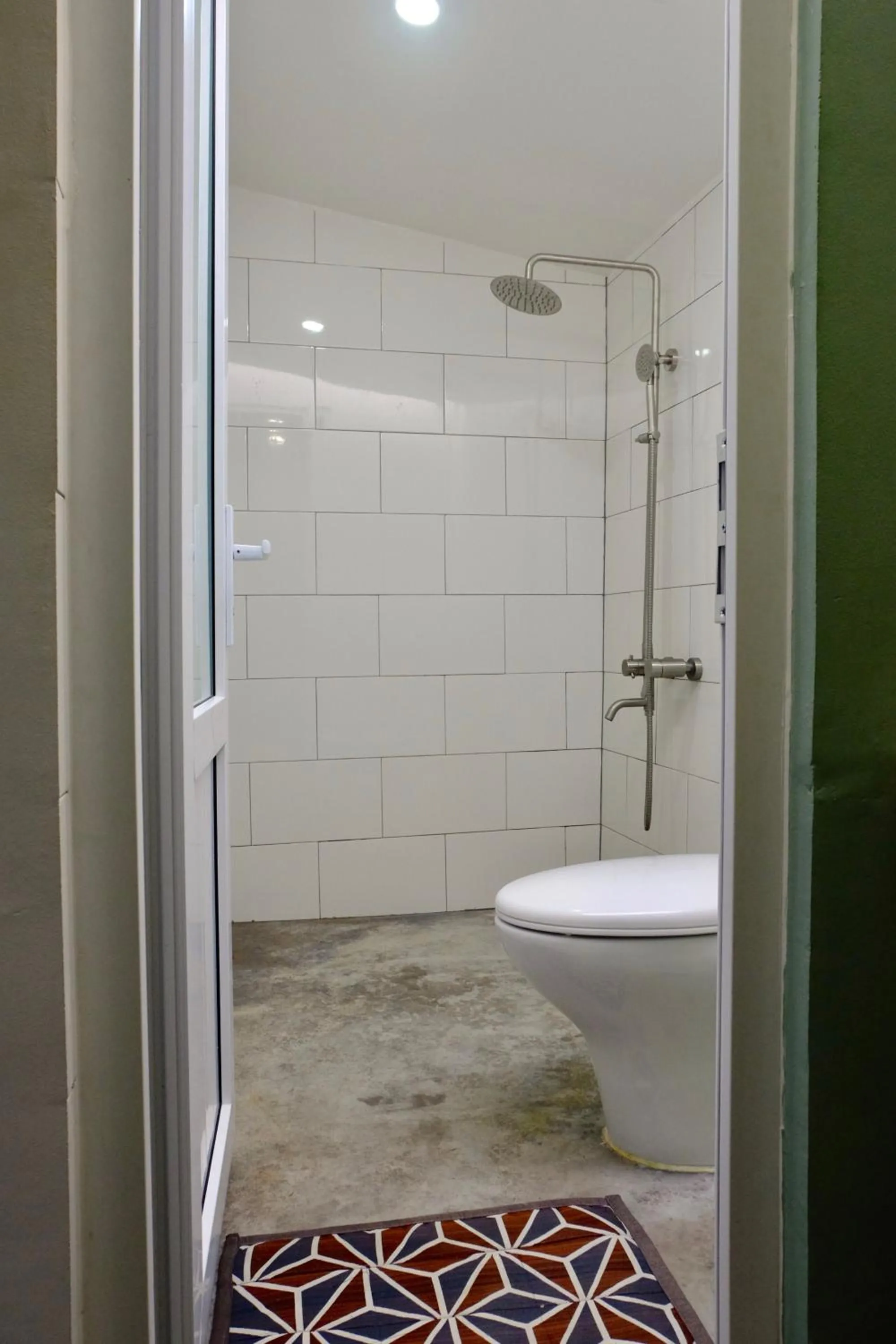 Shower in The Kadupul Homecation