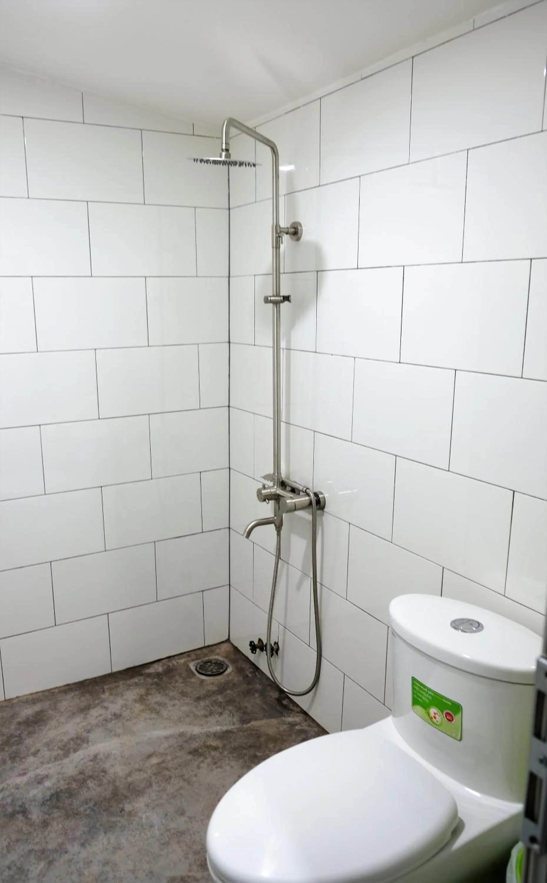 Shower in The Kadupul Homecation