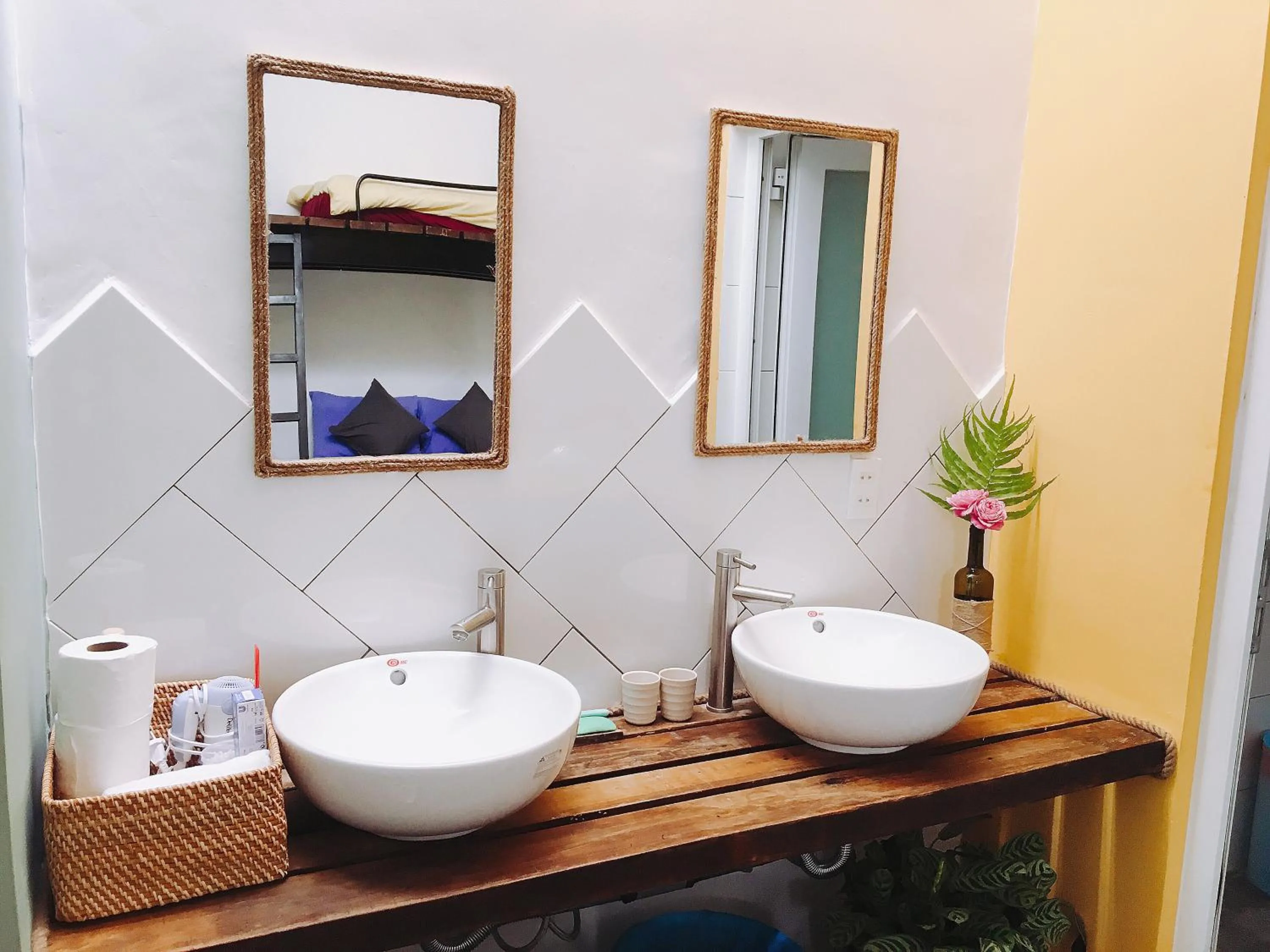 Bathroom in The Kadupul Homecation
