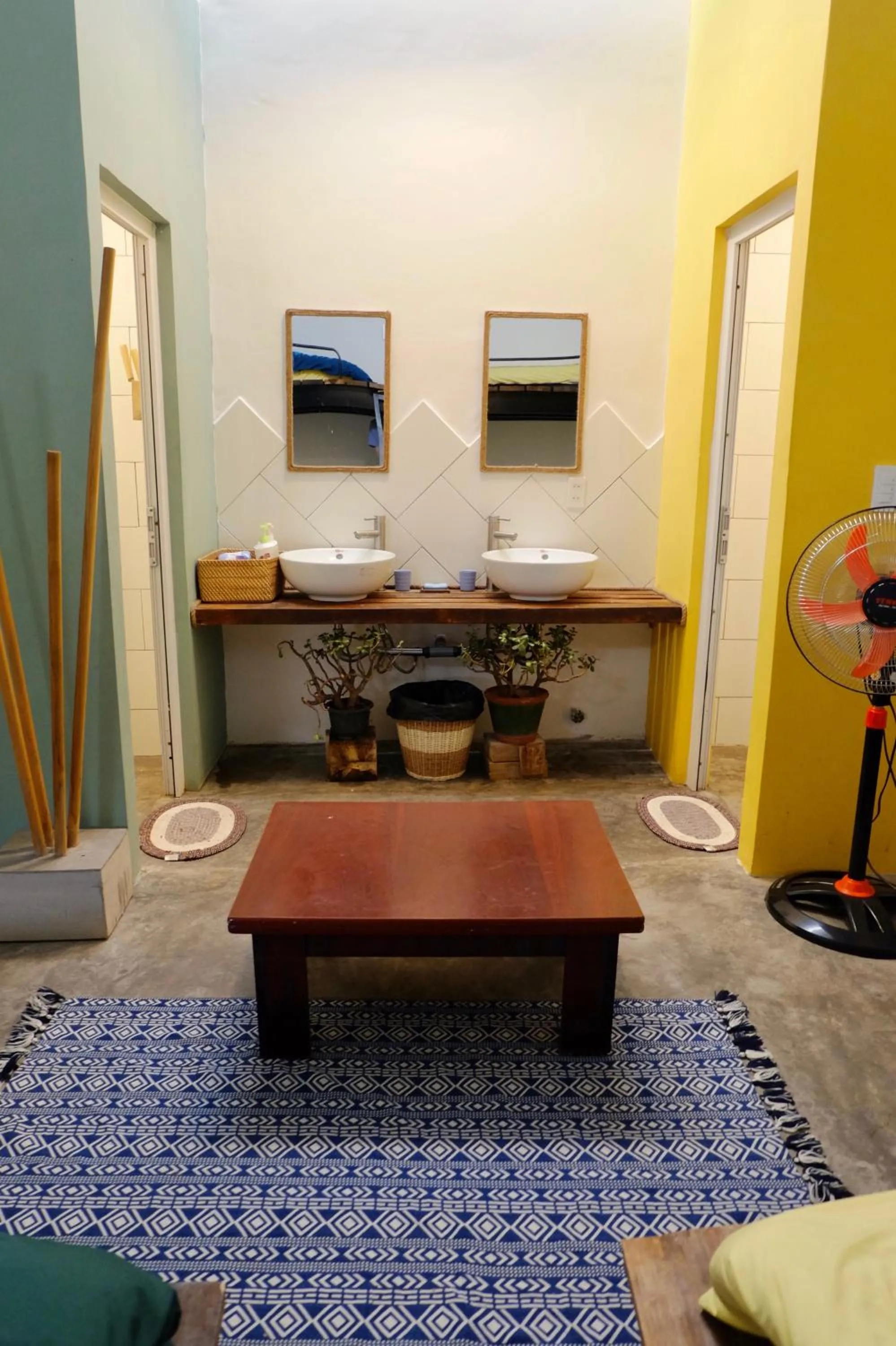 Shower in The Kadupul Homecation