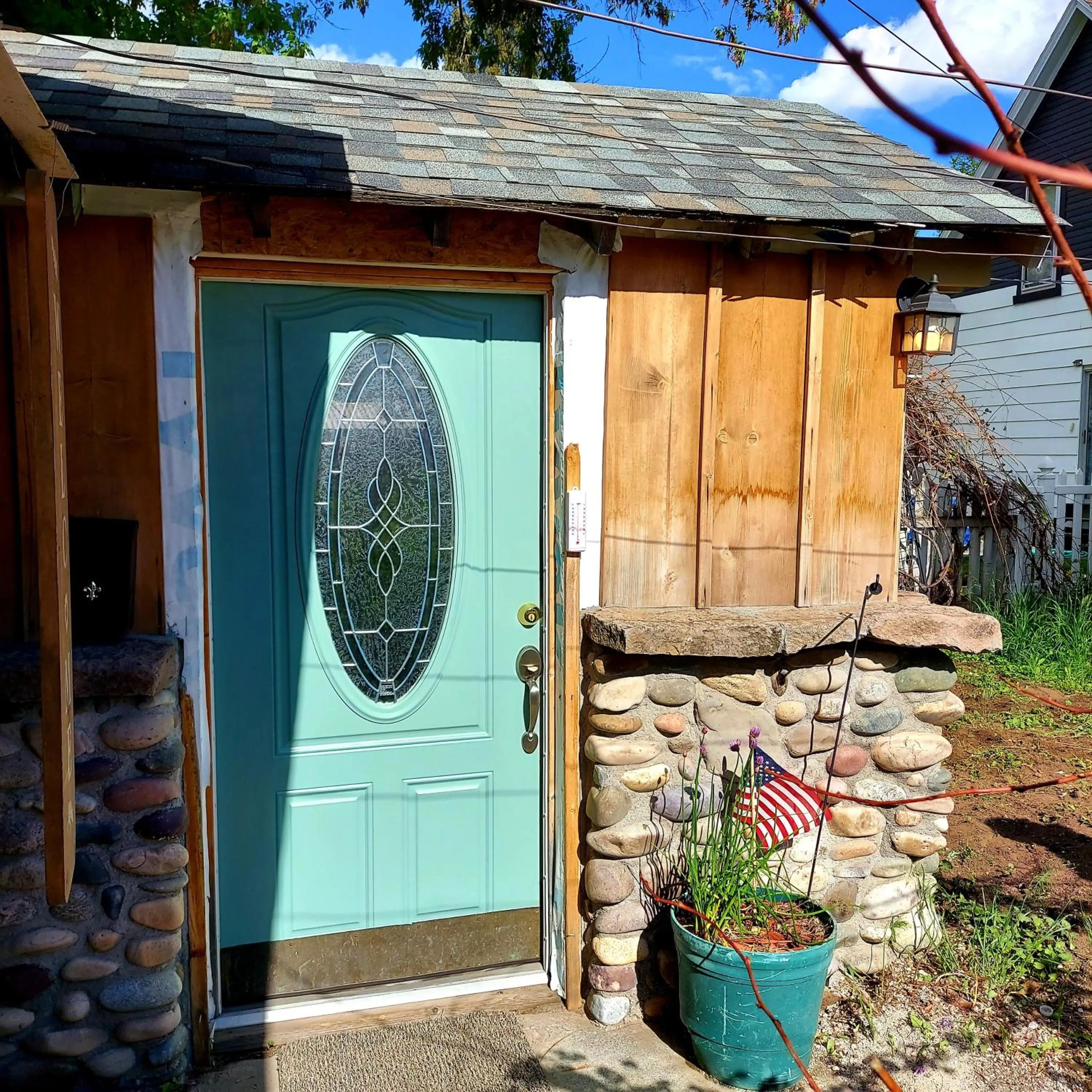 Facade/entrance in Three Bears Inn