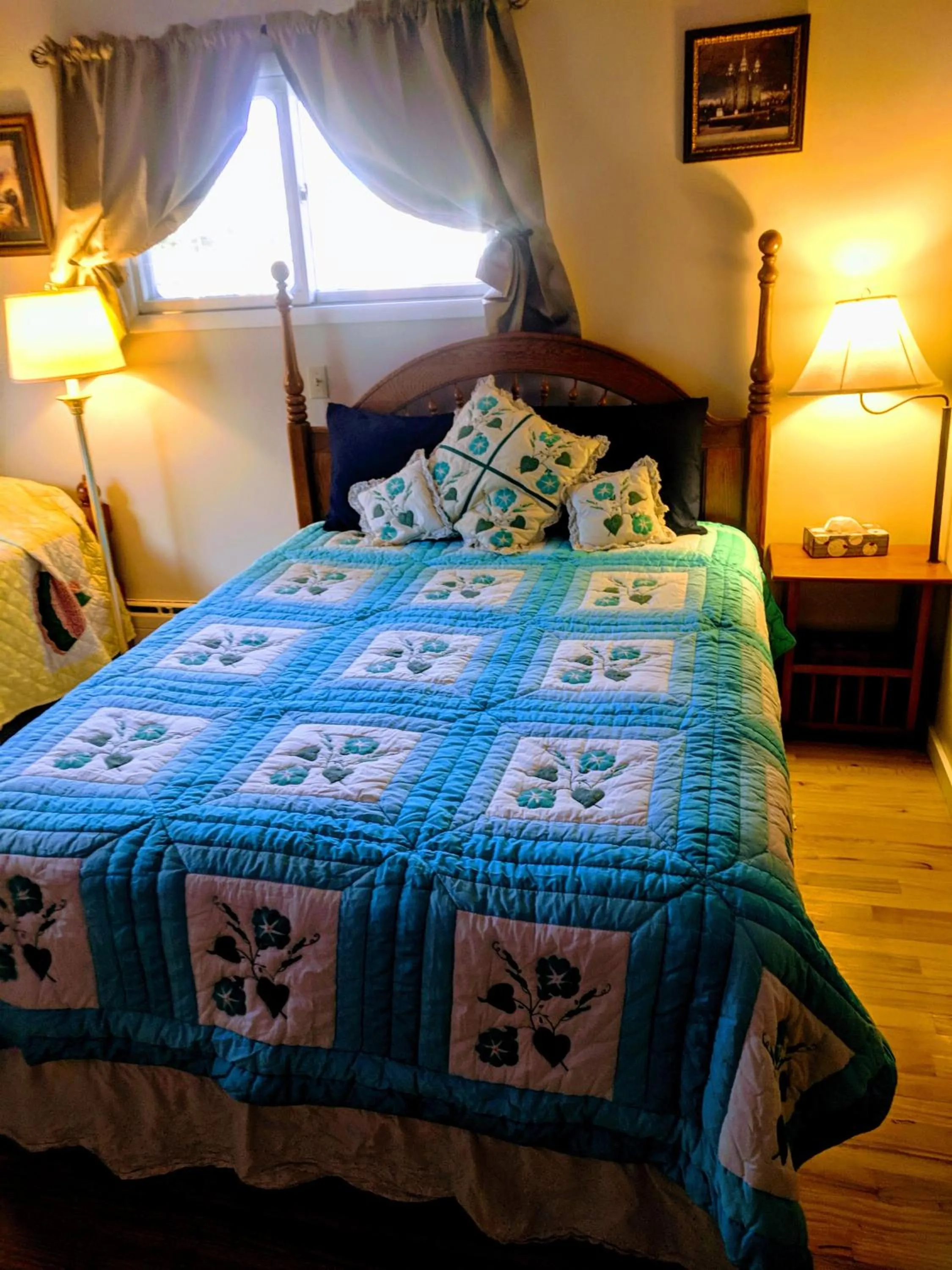 Bed in Three Bears Inn