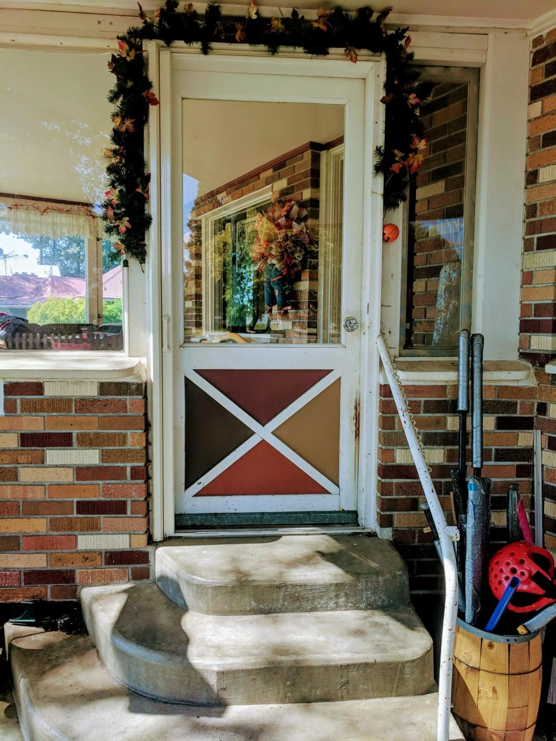 Facade/entrance in Three Bears Inn