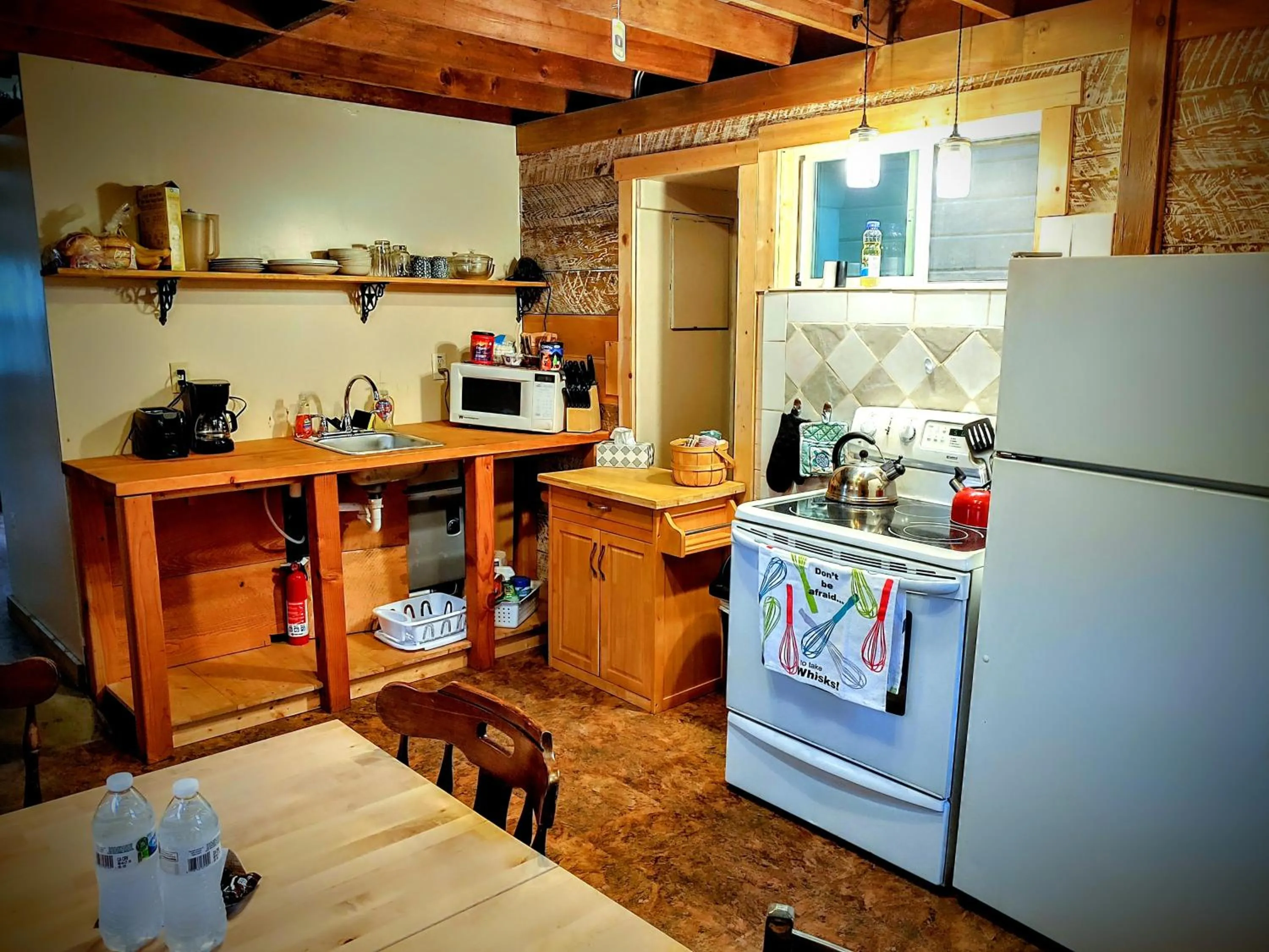 Kitchen or kitchenette in Three Bears Inn