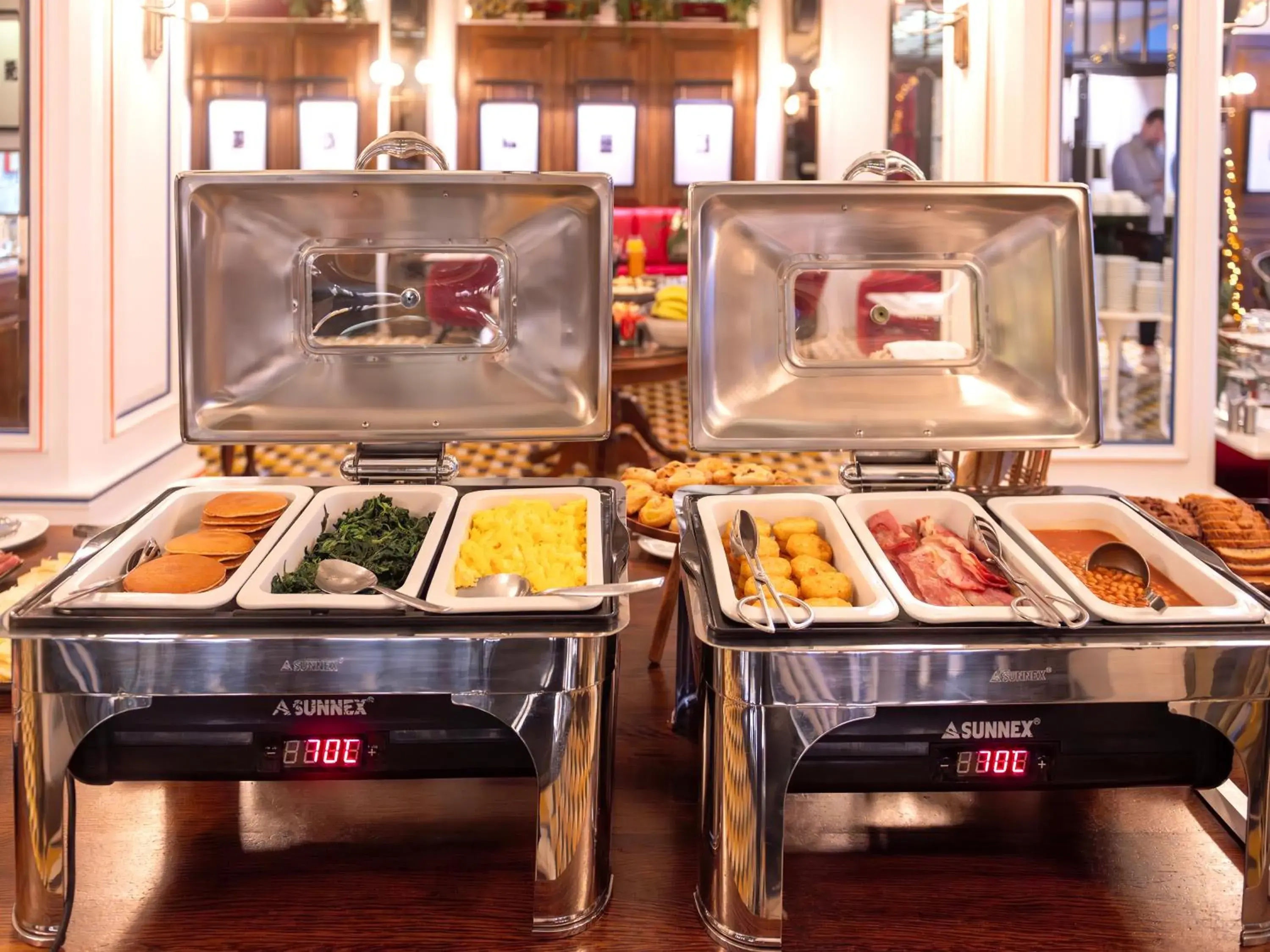 Restaurant/places to eat in Browns Downtown Hotel Restaurant/places to eat in Browns Downtown Hotel