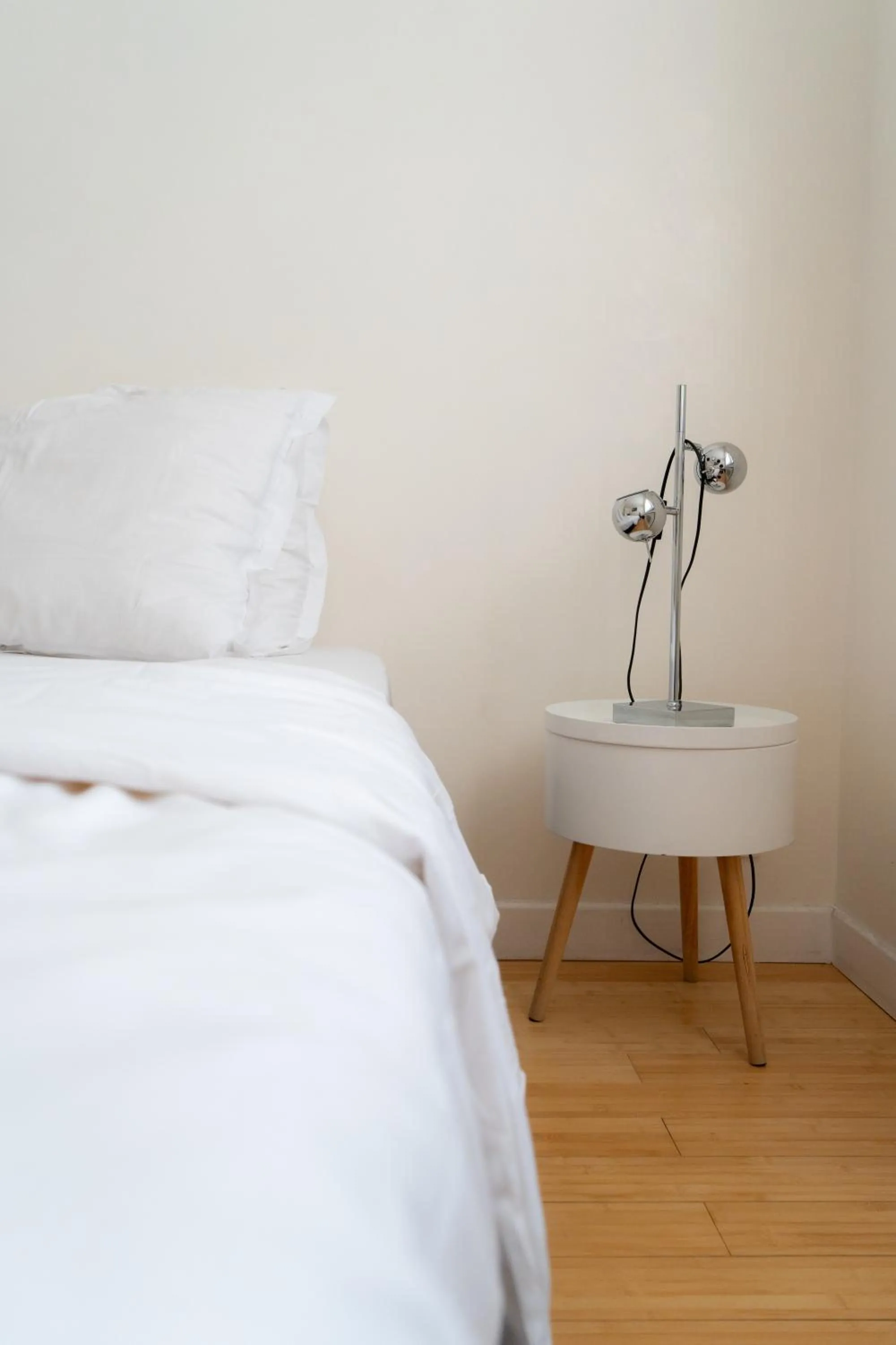 Bed in Short Stay Paris Apartments