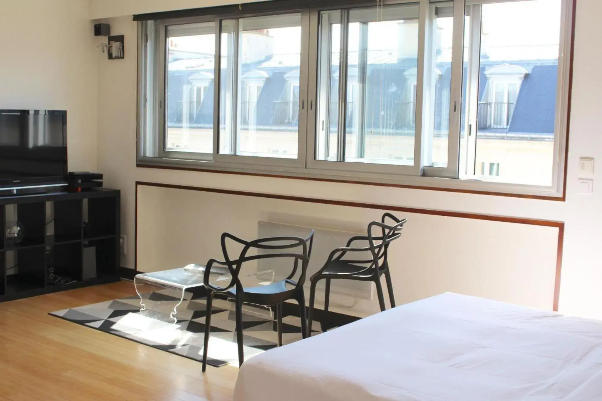 Bedroom, Bed in Short Stay Paris Apartments Bedroom, Bed in Short Stay Paris Apartments