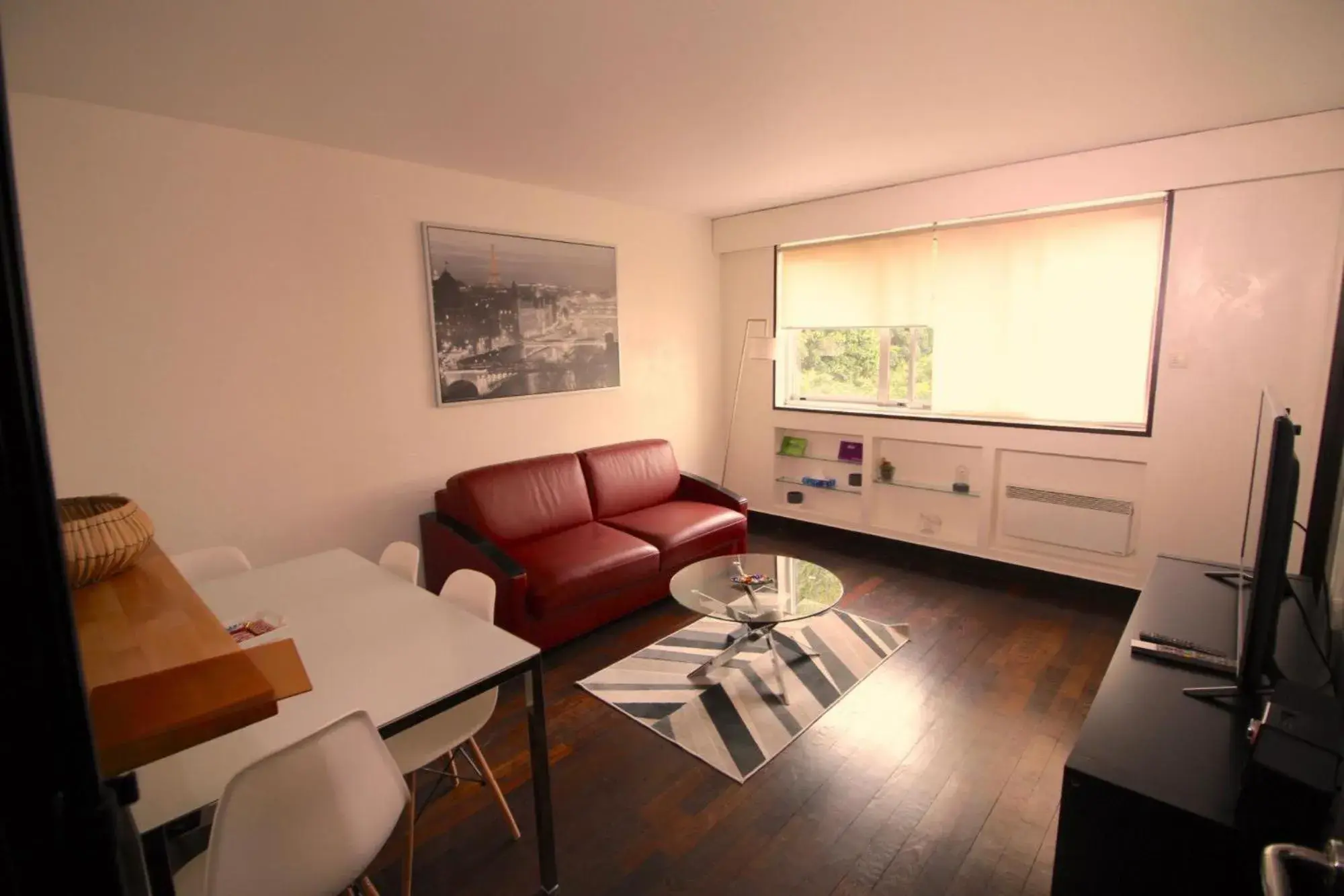 Living room in Short Stay Paris Apartments Living room in Short Stay Paris Apartments