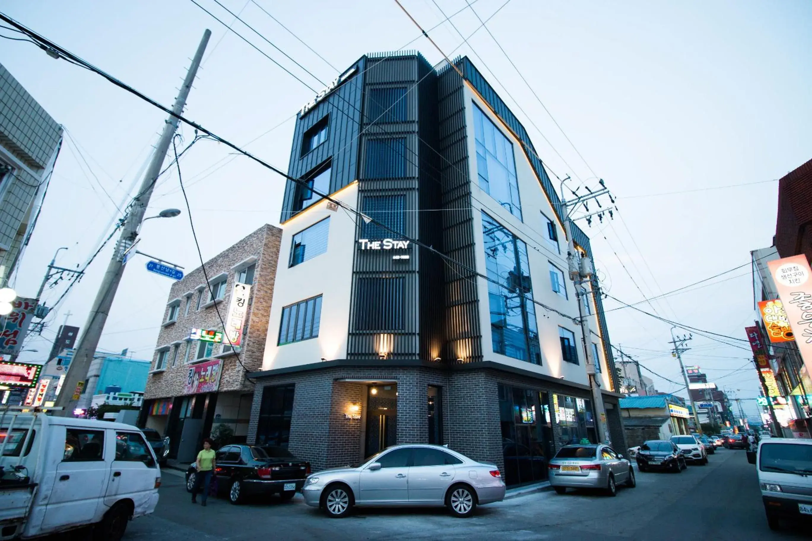 Property building in Yeosu Thestay Hostel Property building in Yeosu Thestay Hostel