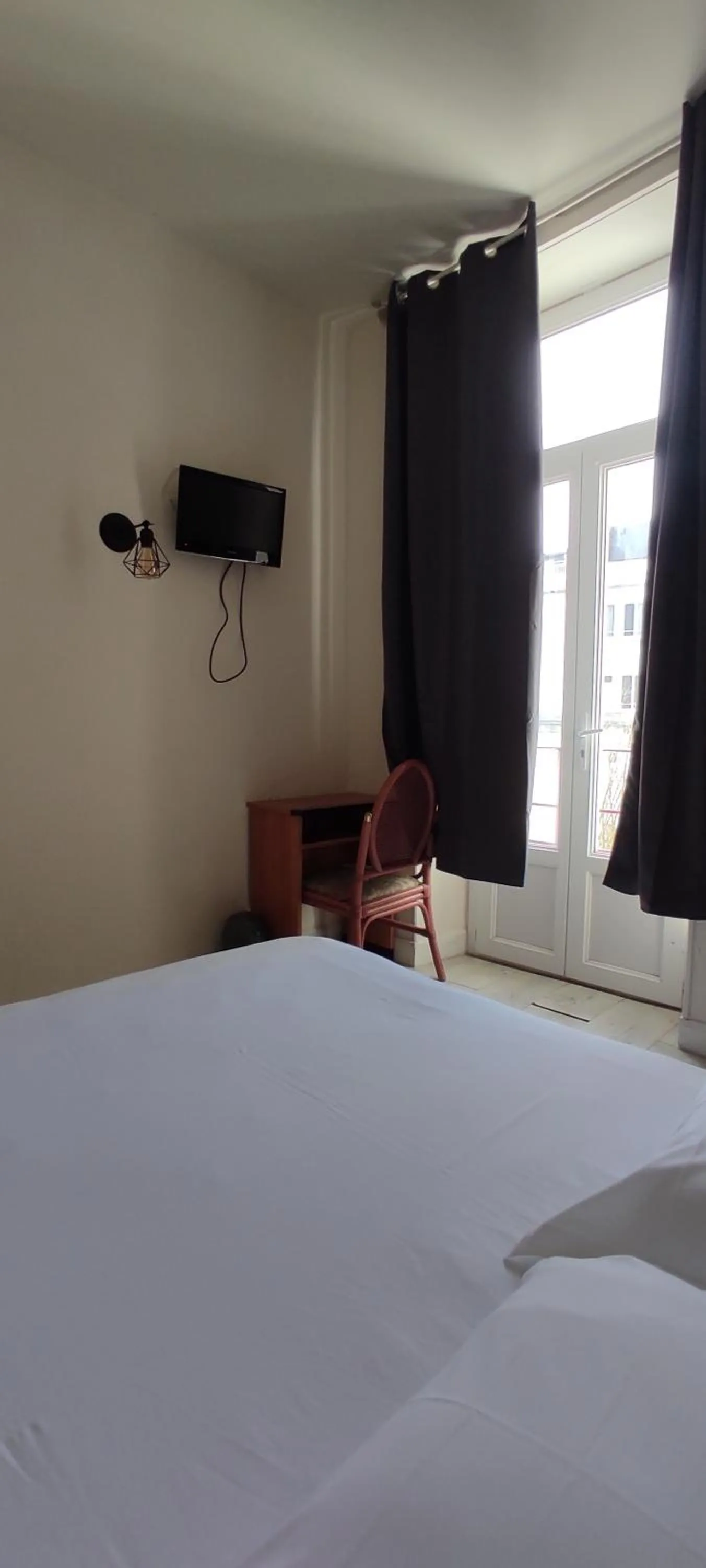 Photo of the whole room in Hotel Luxembourg