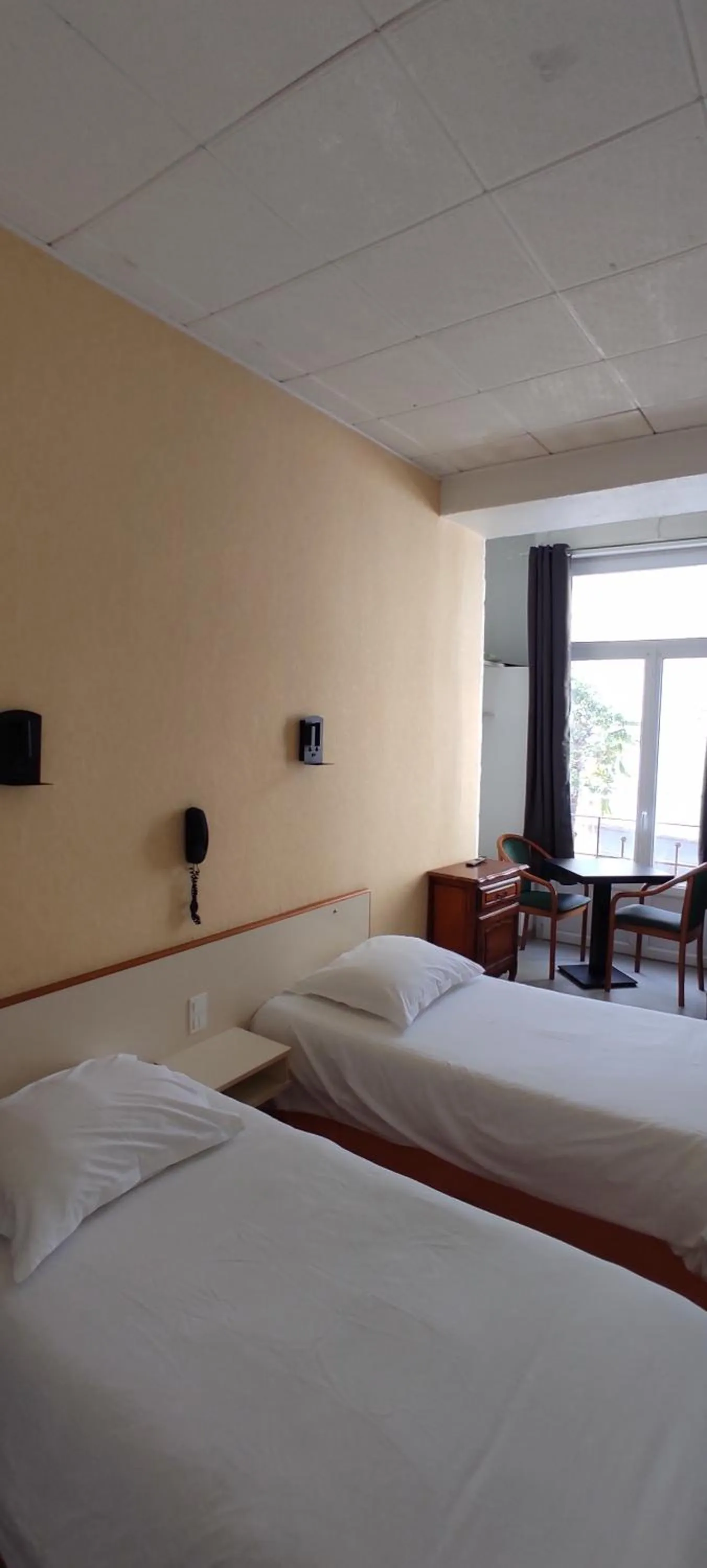 Photo of the whole room in Hotel Luxembourg